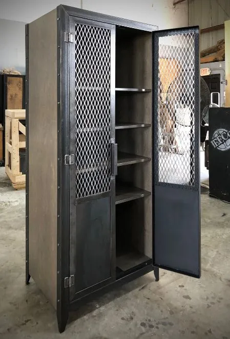 #053 - Industrial Club Locker