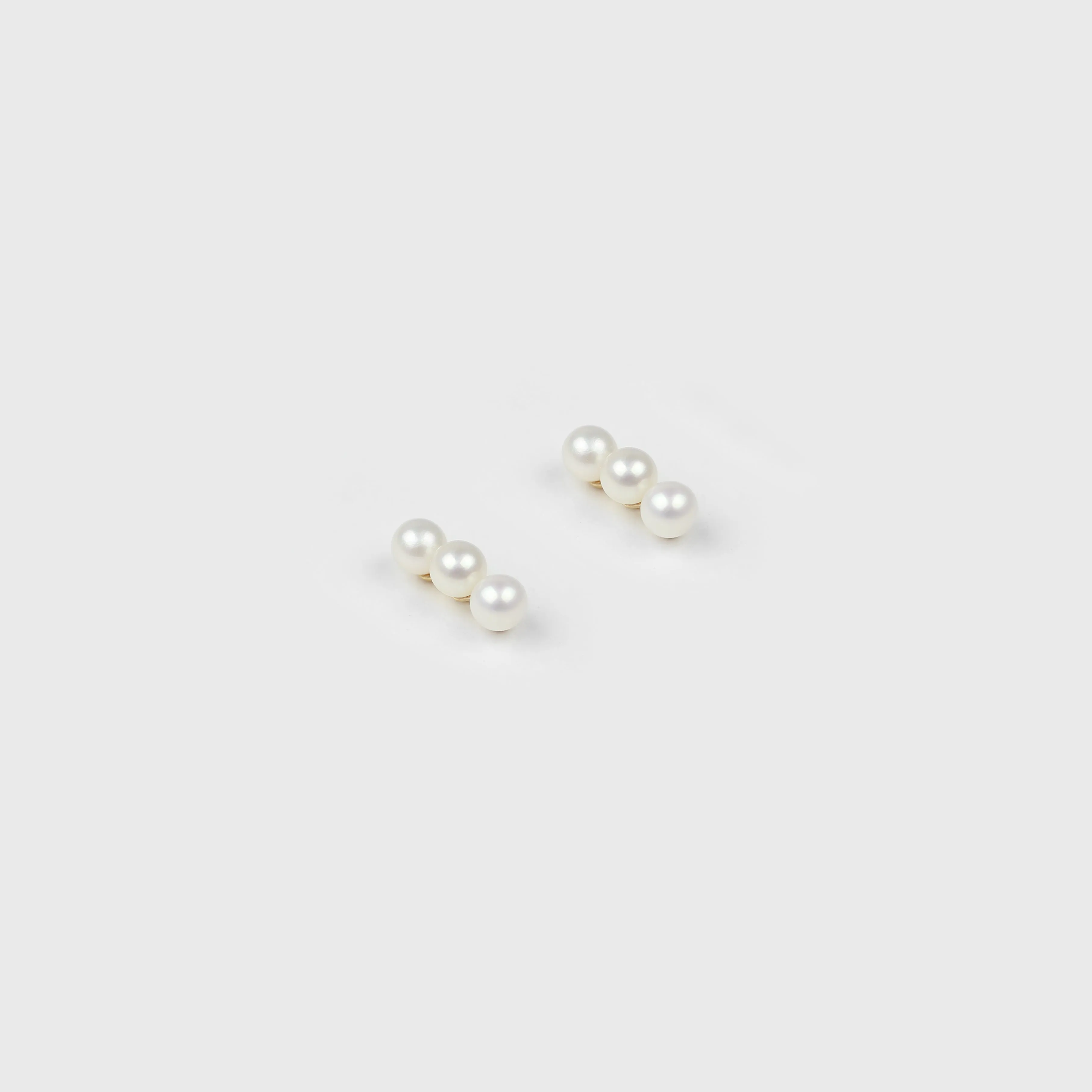 14k Solid Gold Trinity Pearl Earring
