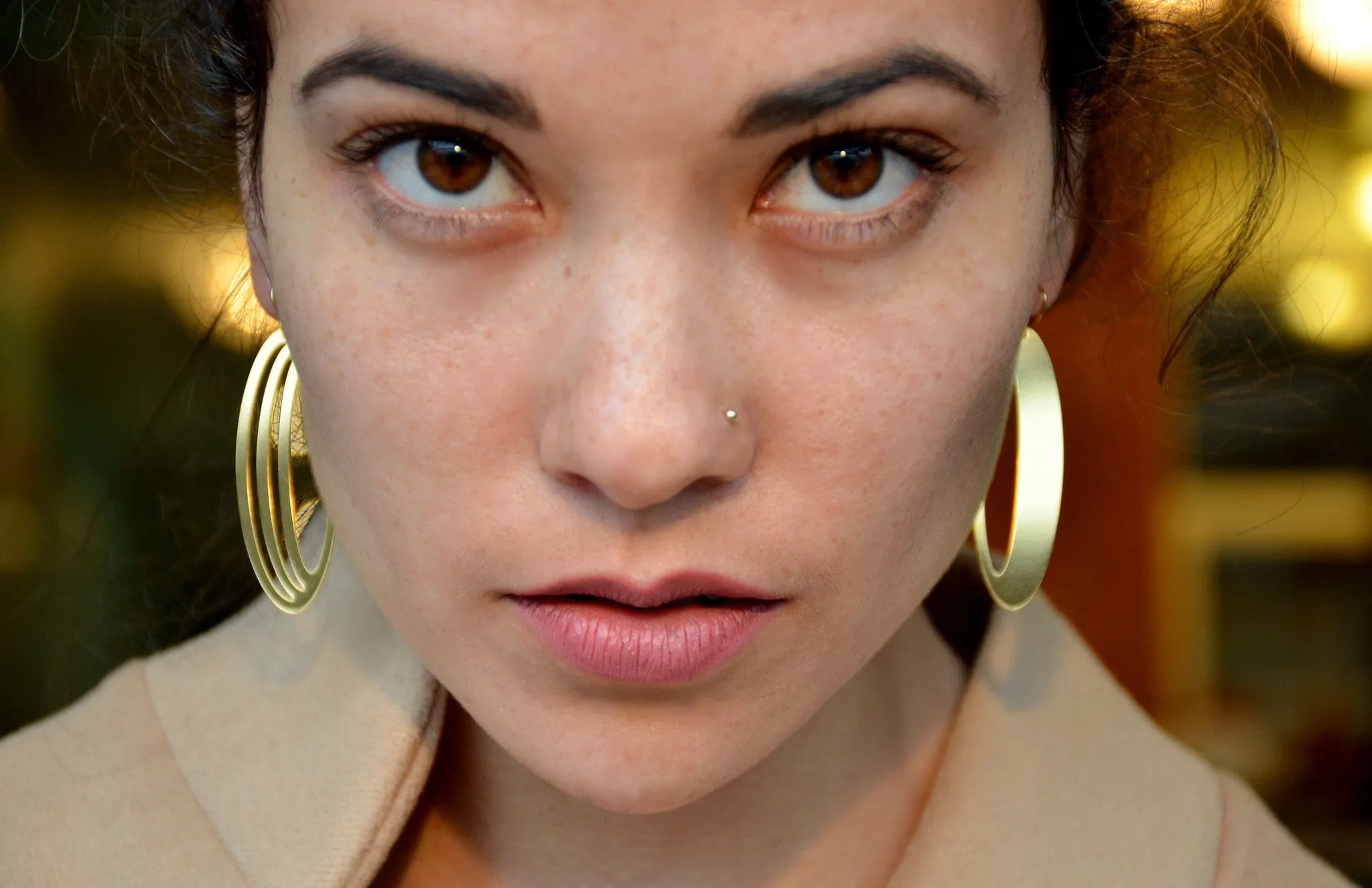 #16 earrings gold