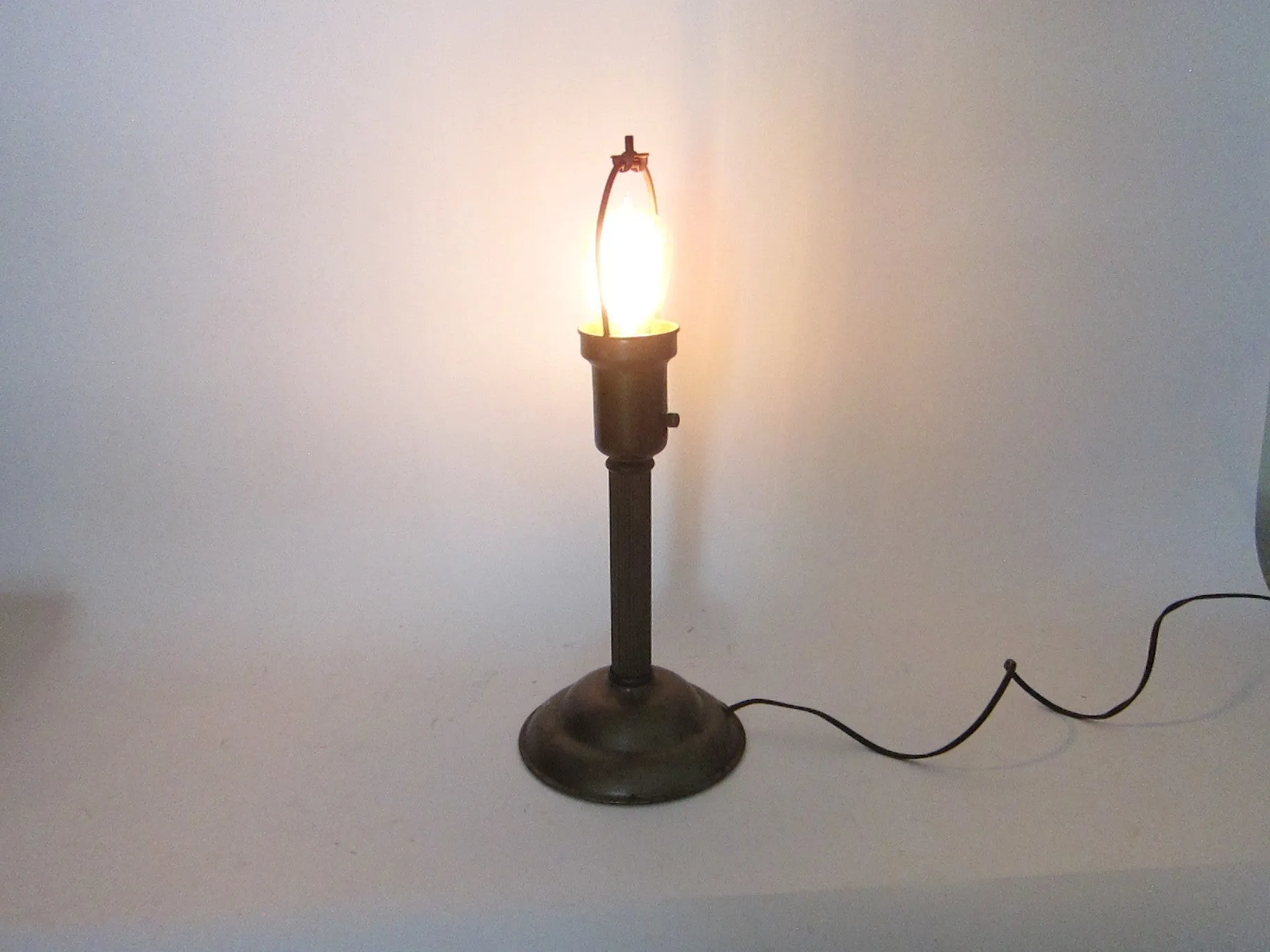 1950's Metal Mid Century Modern Desk Lamp