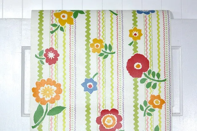 1970s Floral Vintage Wallpaper