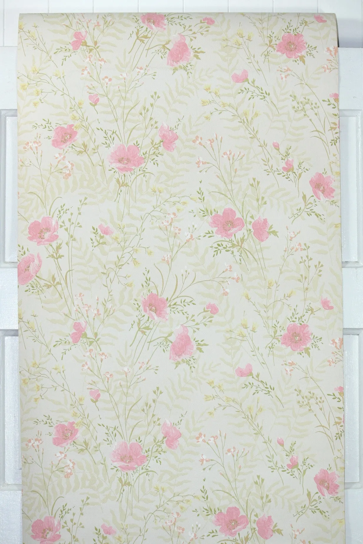 1970s Floral Vintage Wallpaper