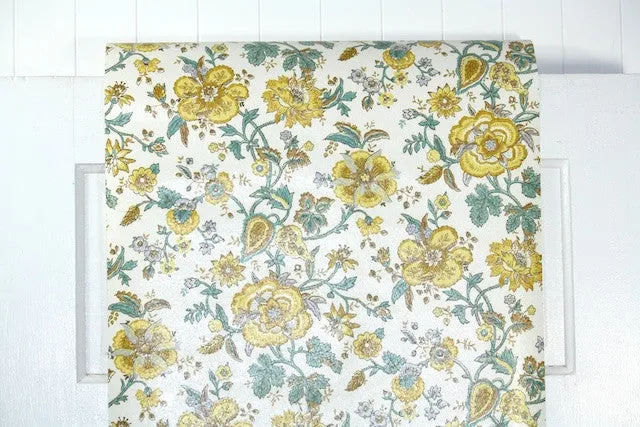 1970s Floral Vintage Wallpaper