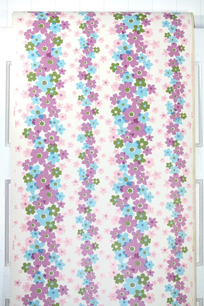 1970s Floral Vintage Wallpaper