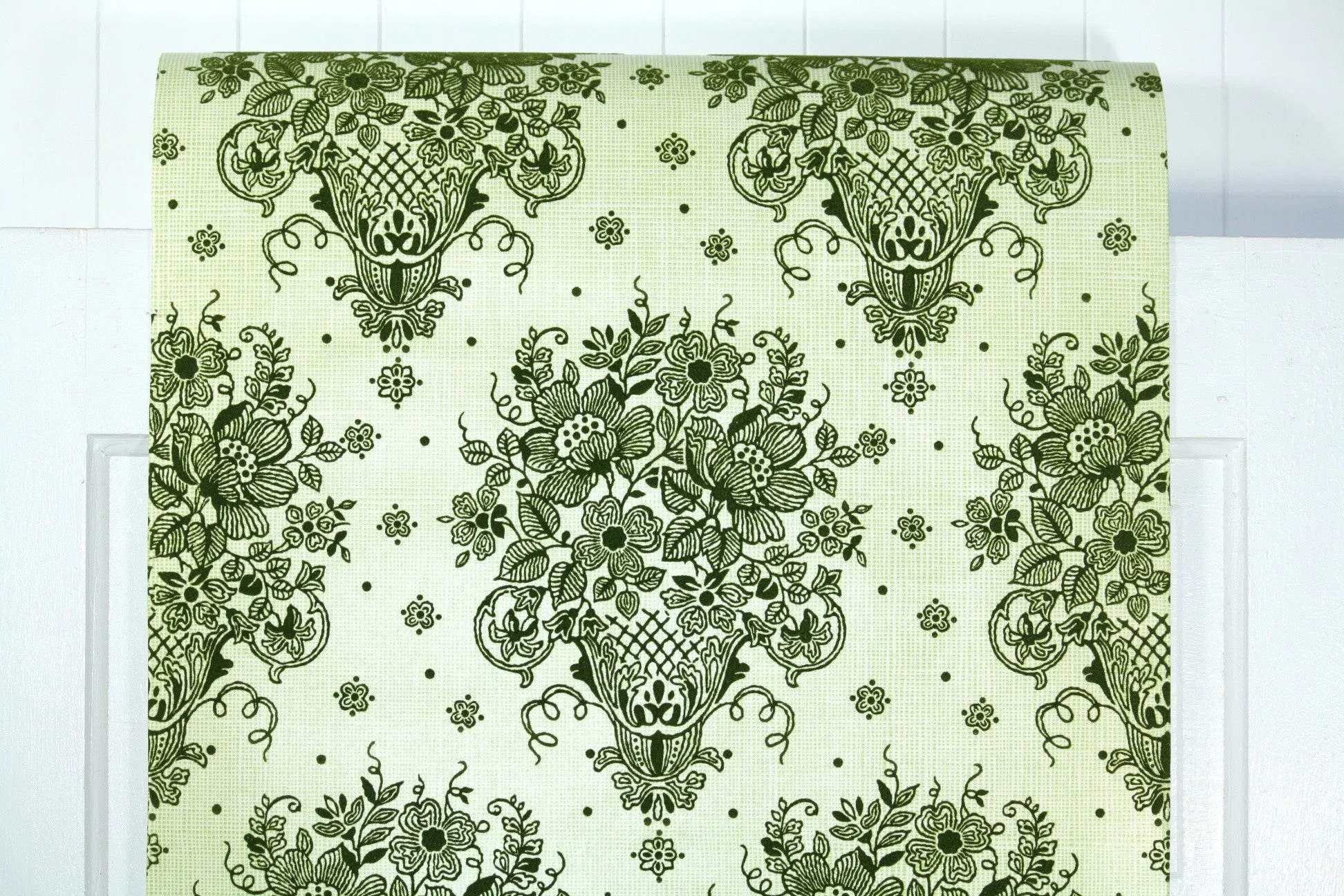 1970s Vintage Flock Wallpaper