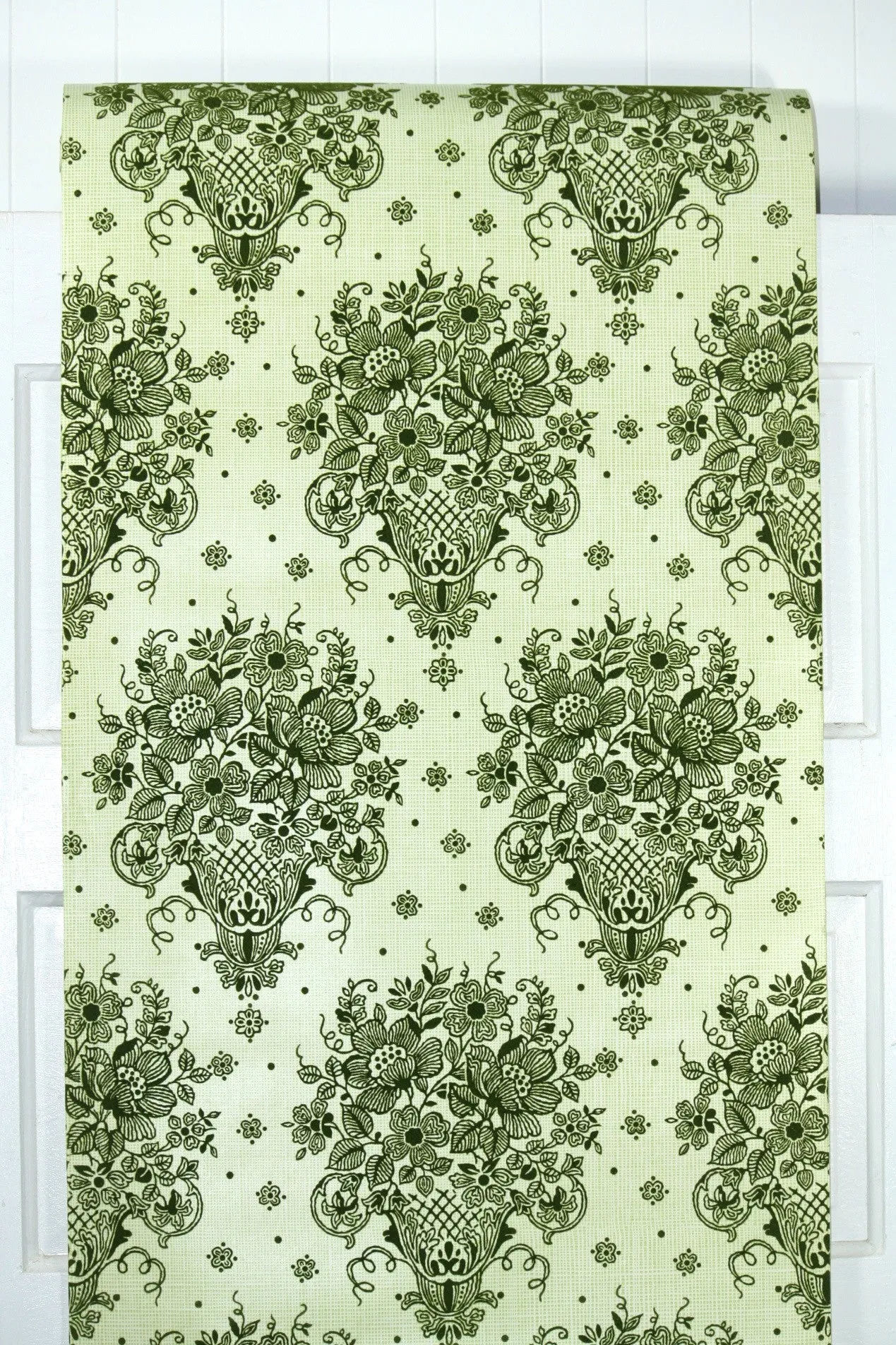 1970s Vintage Flock Wallpaper