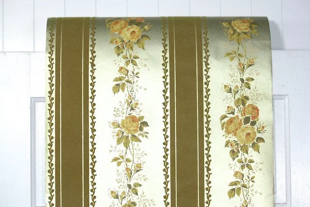 1970s Vintage Flock Wallpaper