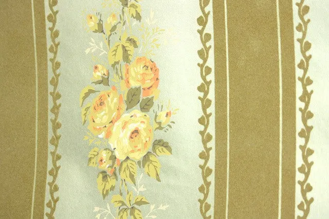 1970s Vintage Flock Wallpaper
