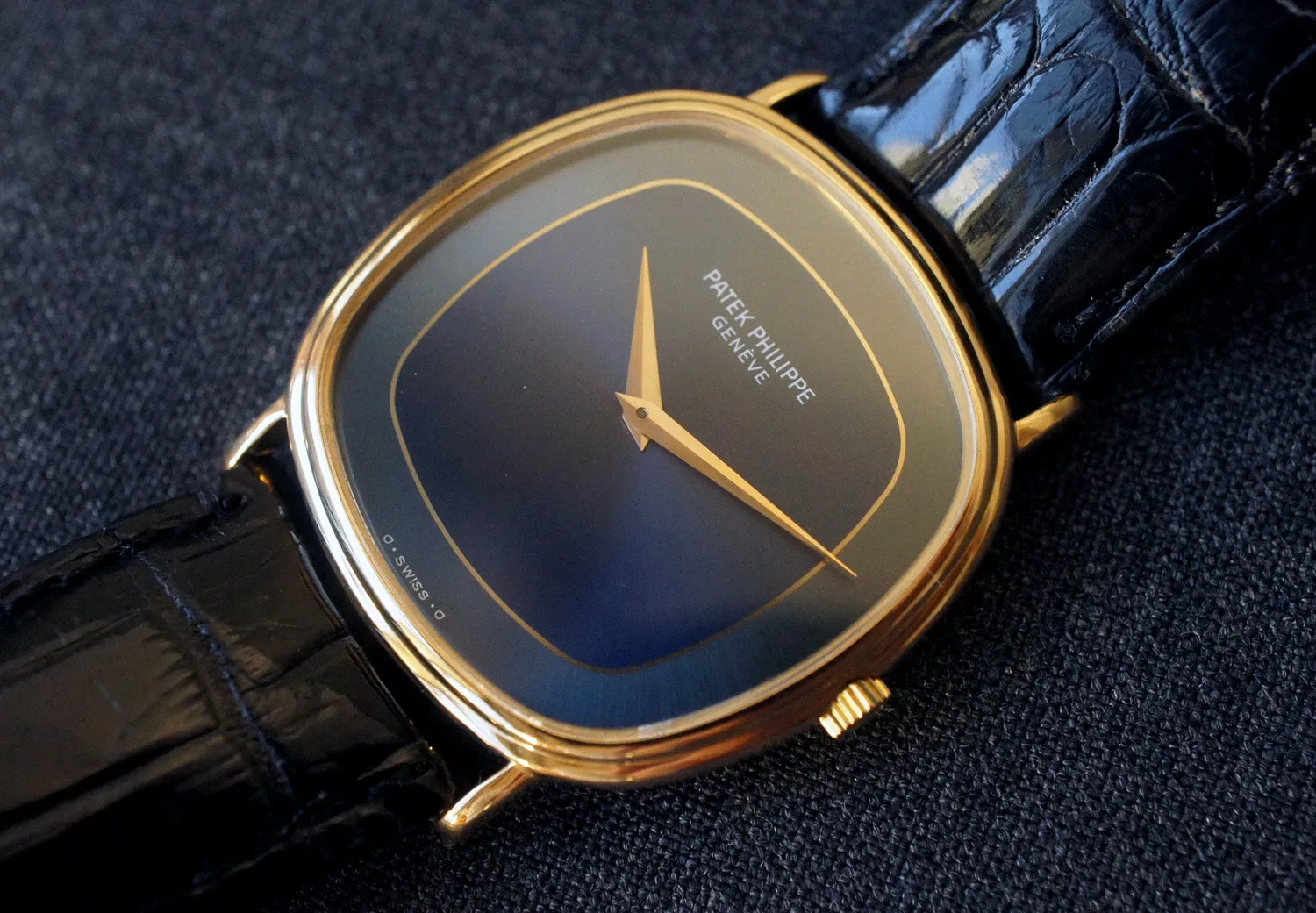 1978 PATEK PHILIPPE GOLDEN ELLIPSE REF.3862 TO-TONE DIAL RARE