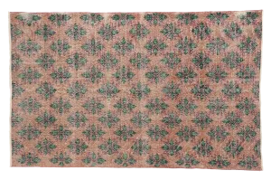 5'8" x 8'10" Vintage Sivas Rug
