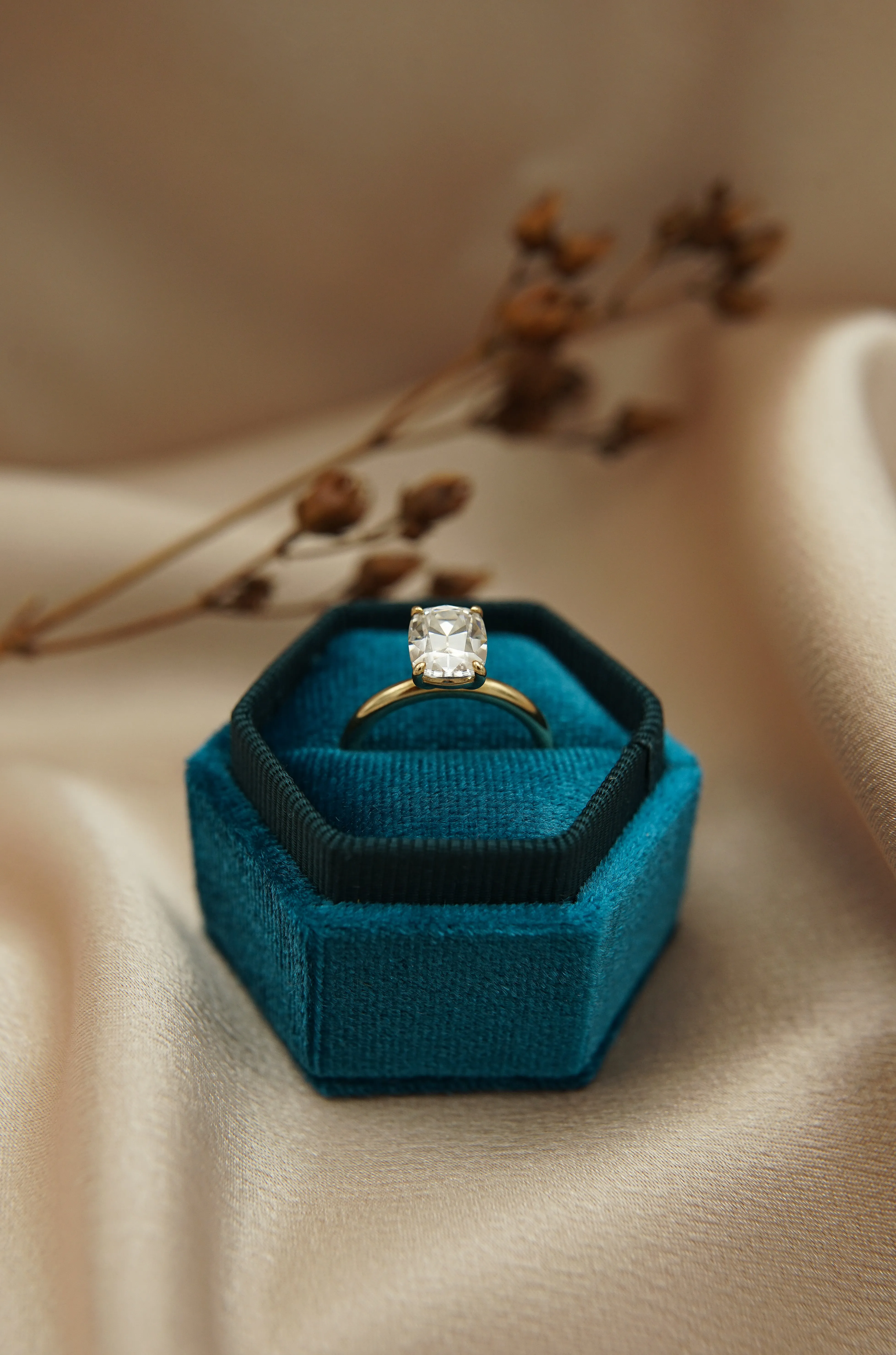 9K Elongated Antique Cushion Cut Moissanite Ring