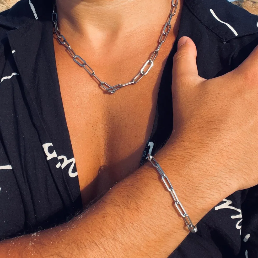 Aeneas Modern Silver Look