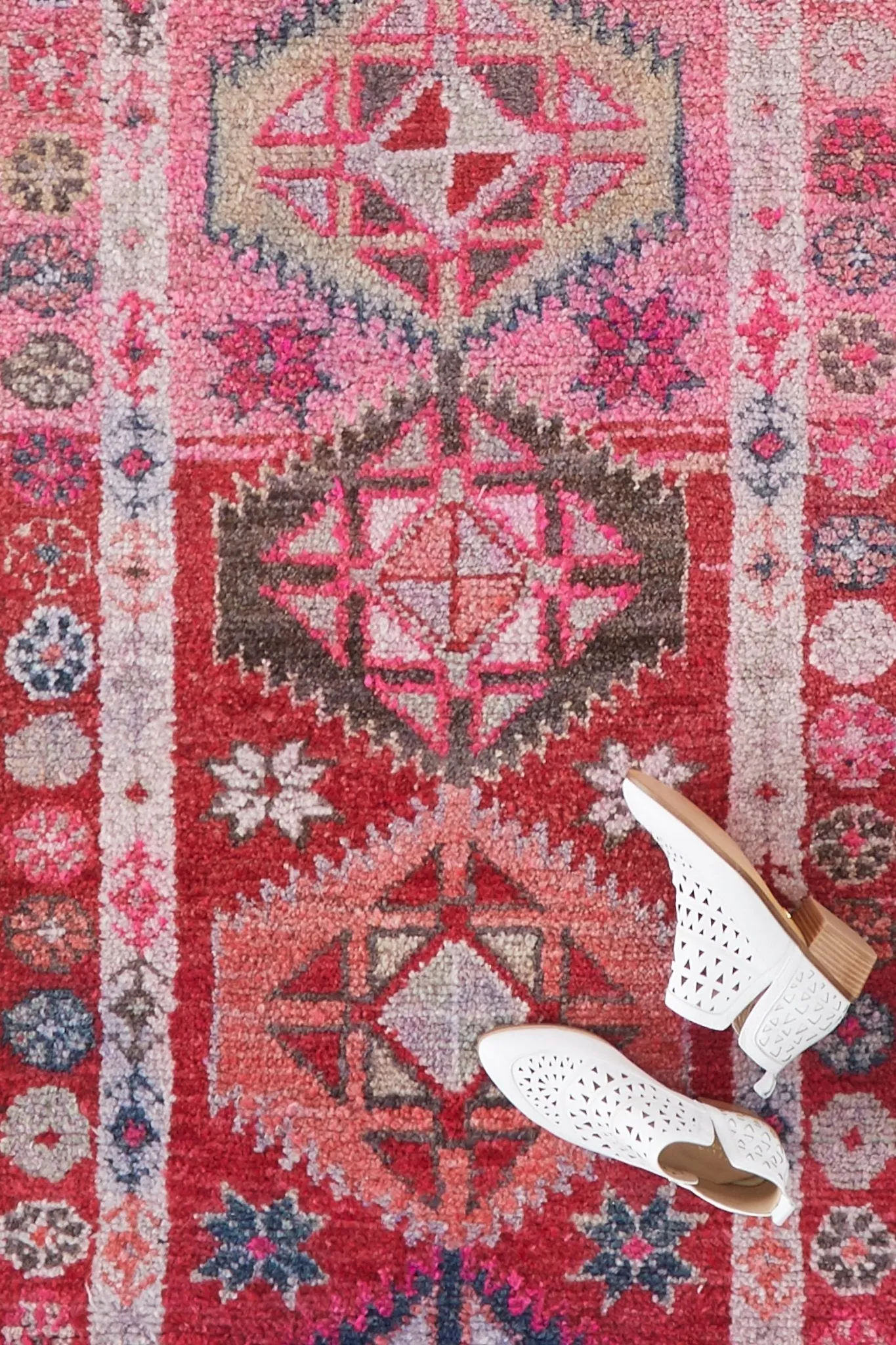 'Appleblossom' Vintage Turkish Runner - 2'9 x 12'