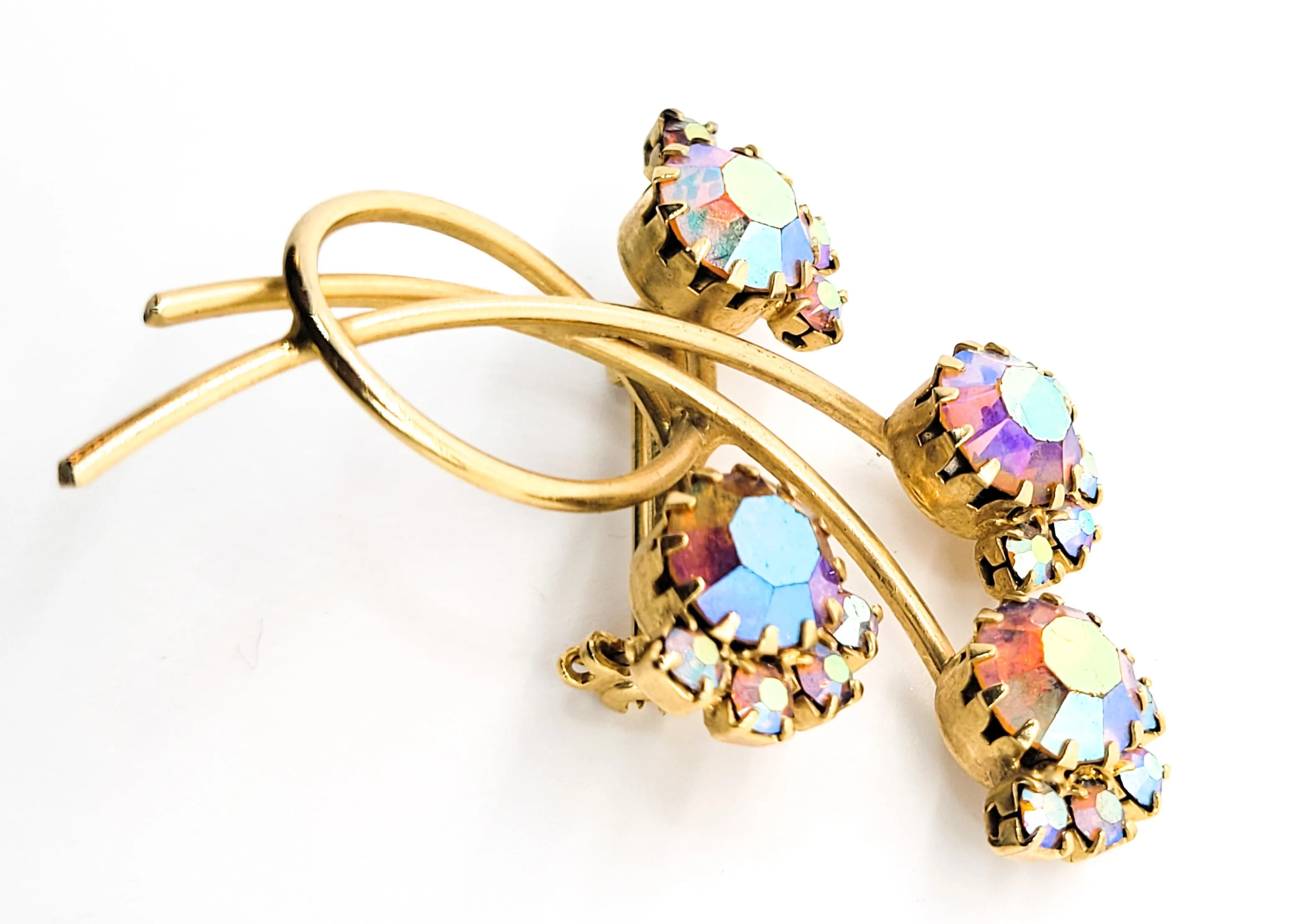 Aurora Borealis rainbow rhinestone chaton gold toned vintage brooch