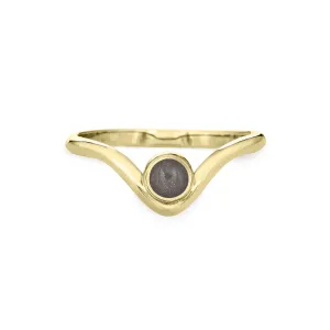Chevron Circle Setting Cremation Ring in 14K Yellow Gold