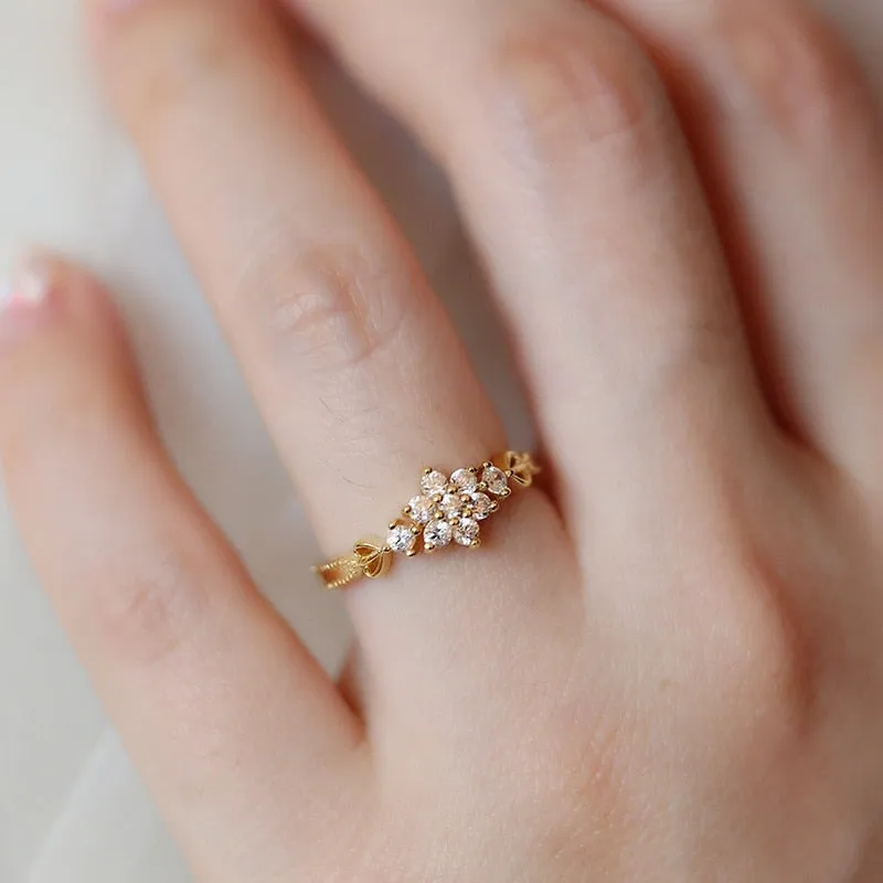 Dainty Snowflake Ring