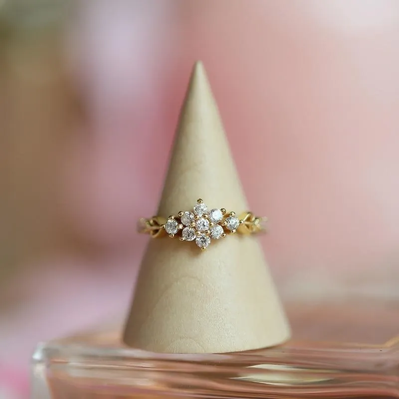 Dainty Snowflake Ring