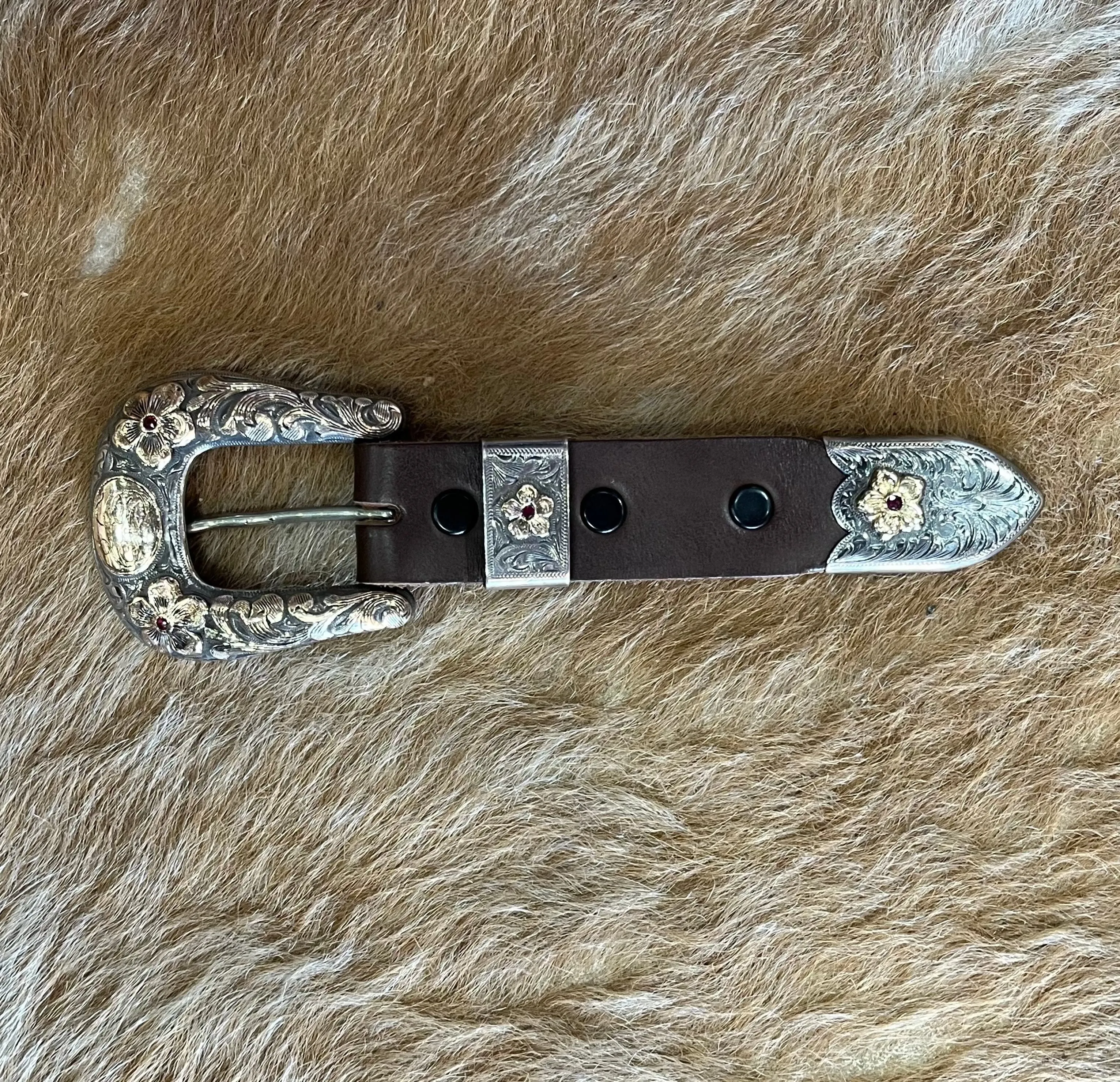Edward H. Bohlin "Bohlinmade" Sterling Silver, 10K Gold, & Rubies 1" 3pc. Oval Shield Buckle Set