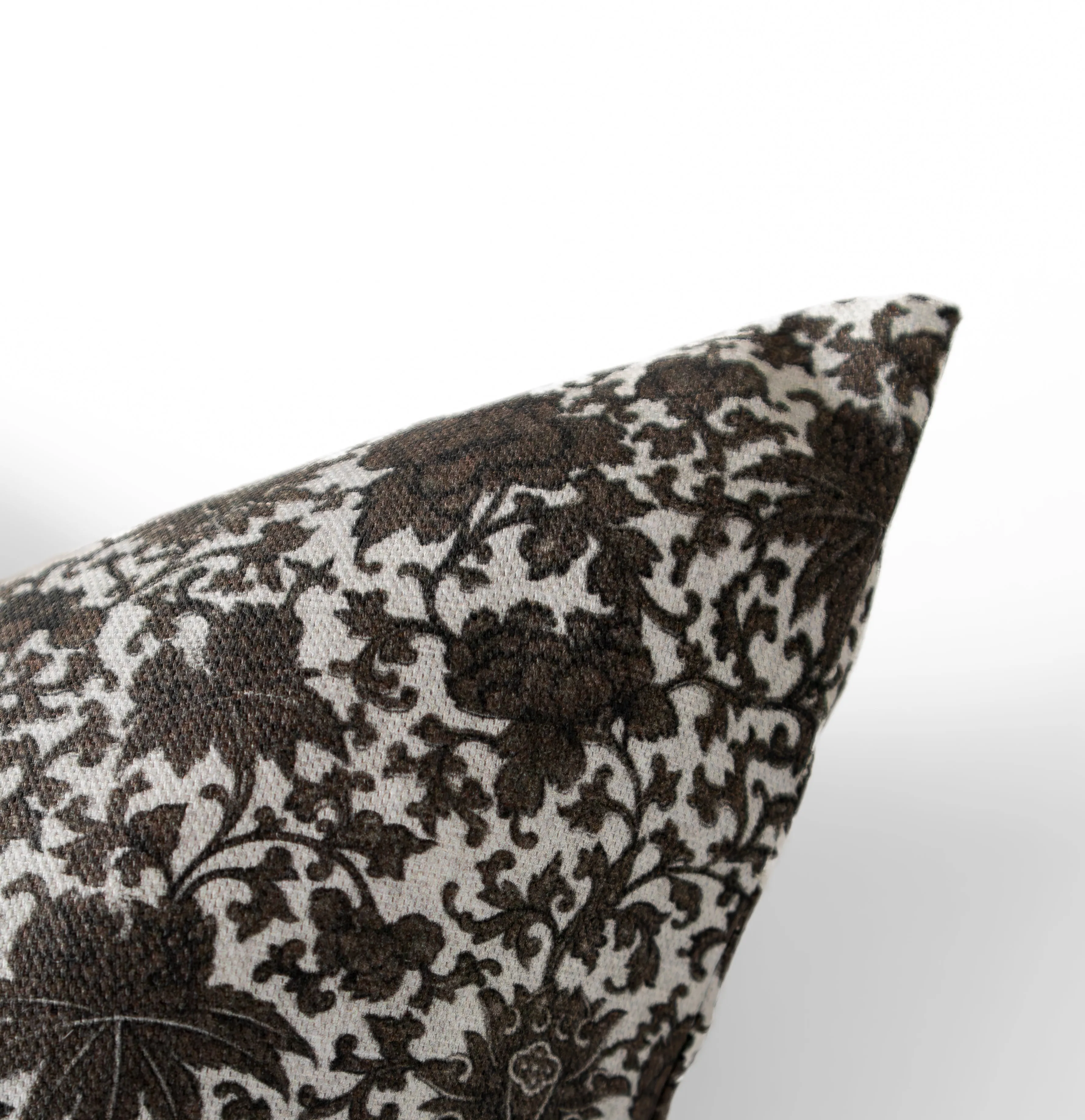 Elowen | Vintage Floral Pillow Cover