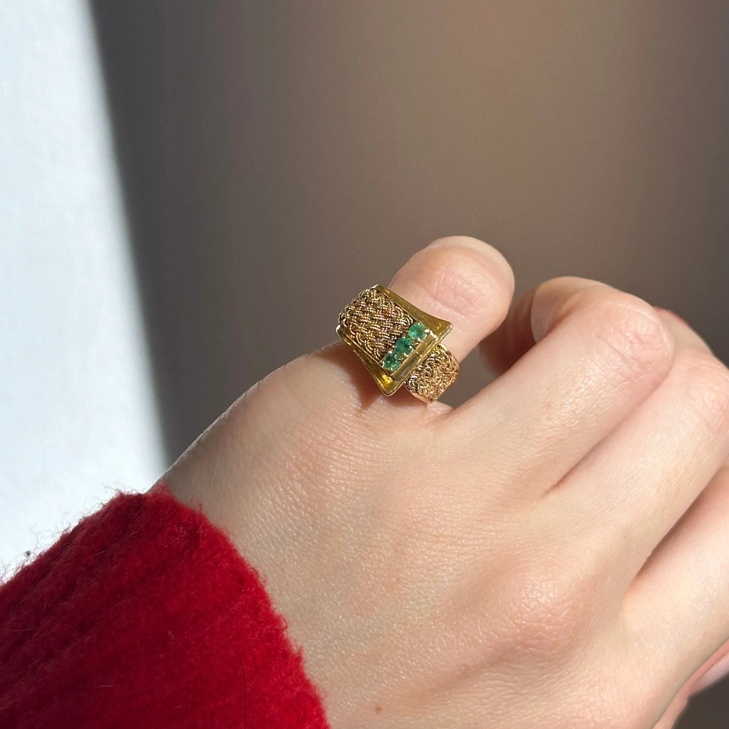 Estate 18KT Yellow Gold Emerald Belt Buckle Ring