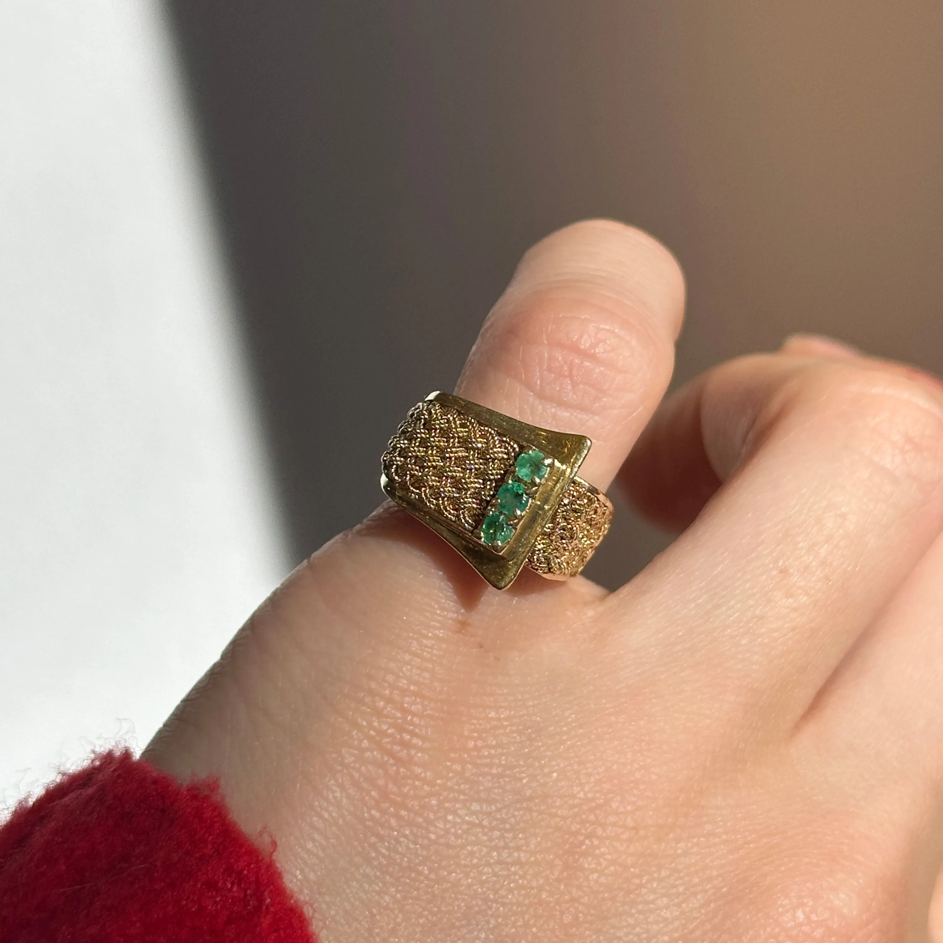 Estate 18KT Yellow Gold Emerald Belt Buckle Ring