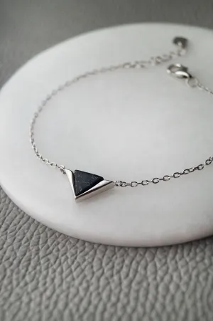 Exquisite Black Triangle Sterling Silver Chain Bracelet