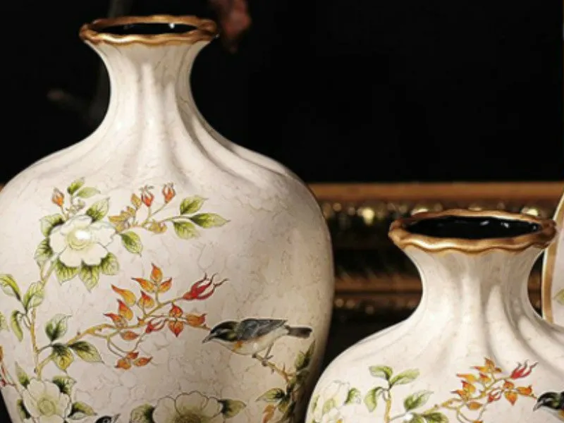 Finch Meadow 3-Piece Ceramic Vase Set – Elegant Off-White Ceramic Vases with Hand-Painted Finch and Floral Design