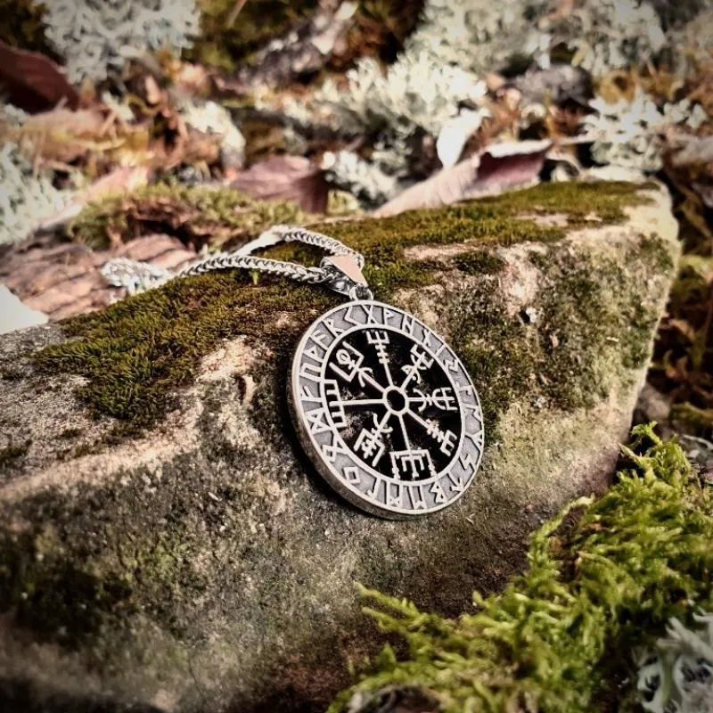 Gift Box Mjölnir Triquetra Amulet and Olrik Bracelet GB21