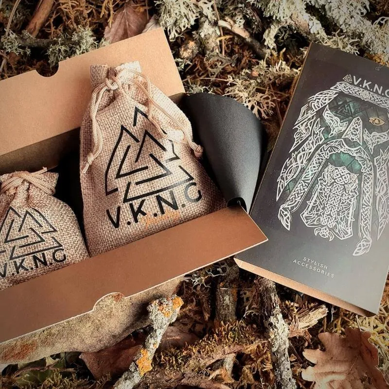 Gift Box Mjölnir Triquetra Amulet and Olrik Bracelet GB21