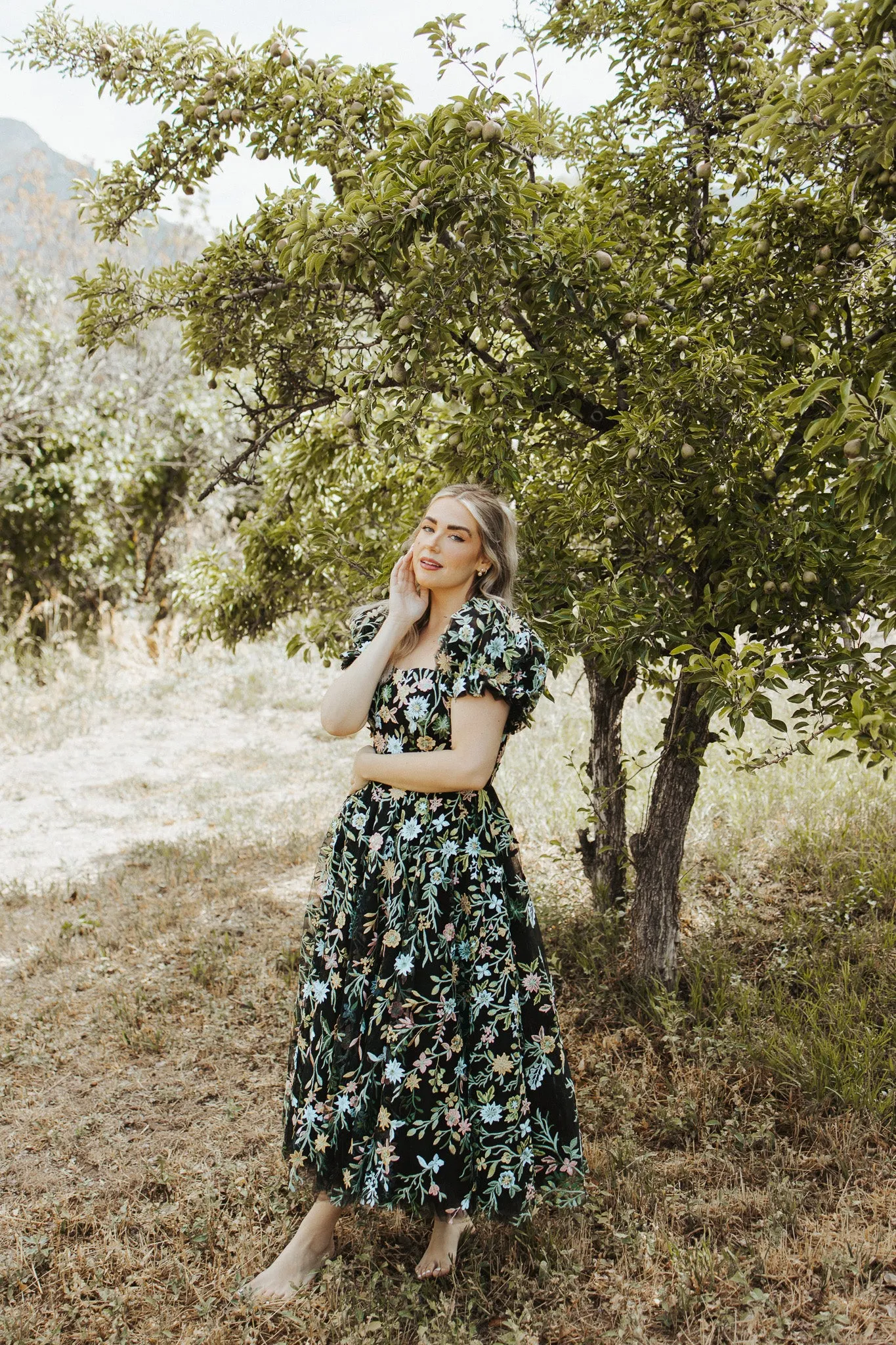 Into the Meadow - Black