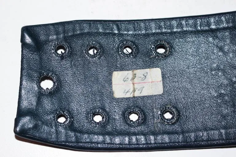 JAMES GALANOS Vintage Navy Leather Gold Stud Applique Belt Size 4-6