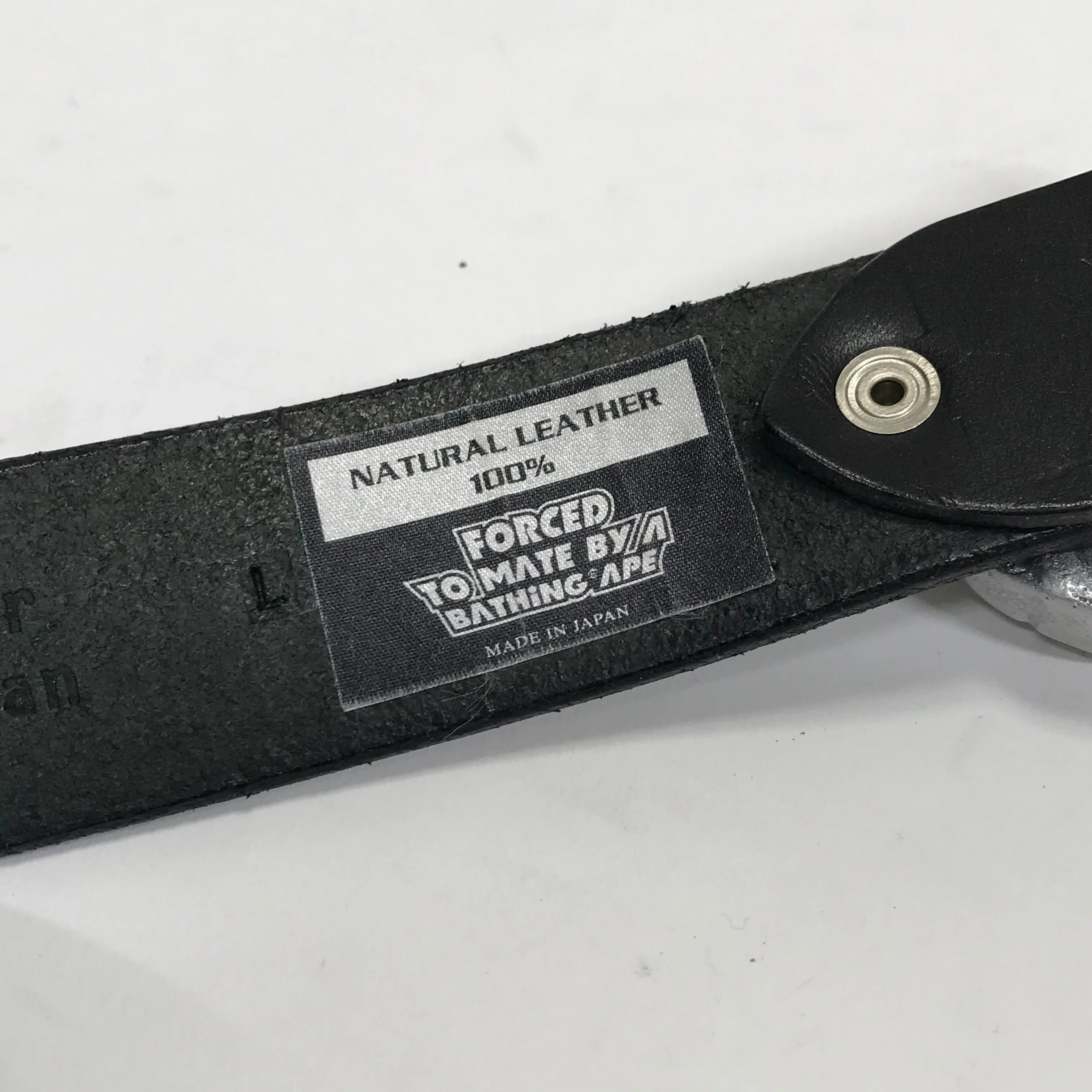 [L] A Bathing Ape Vintage Bape II Bape Solid Aluminum / Leather Belt