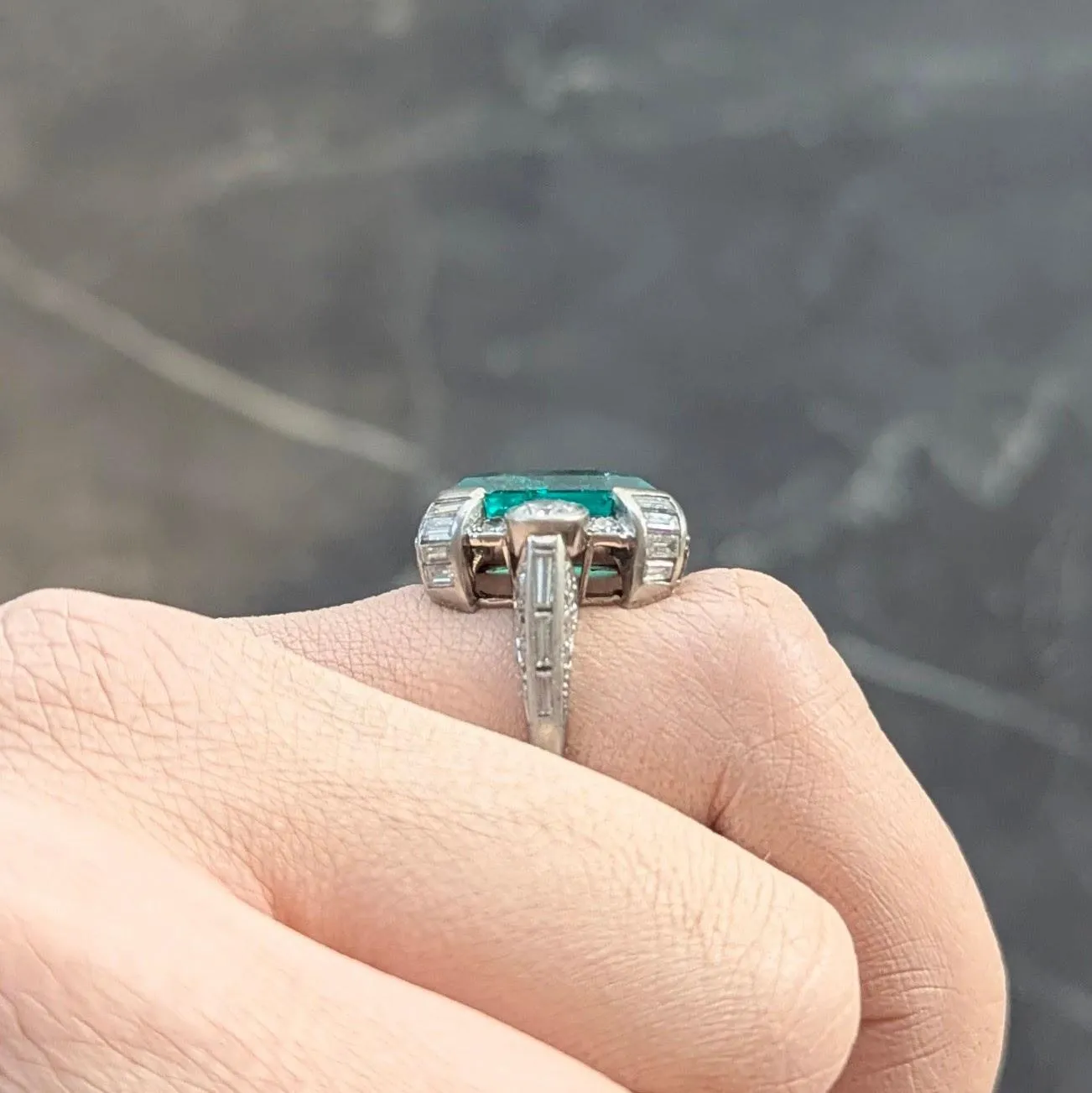 Mid-Century 9.90 CTW Colombian Emerald Diamond Platinum Vintage Cocktail Ring AGL