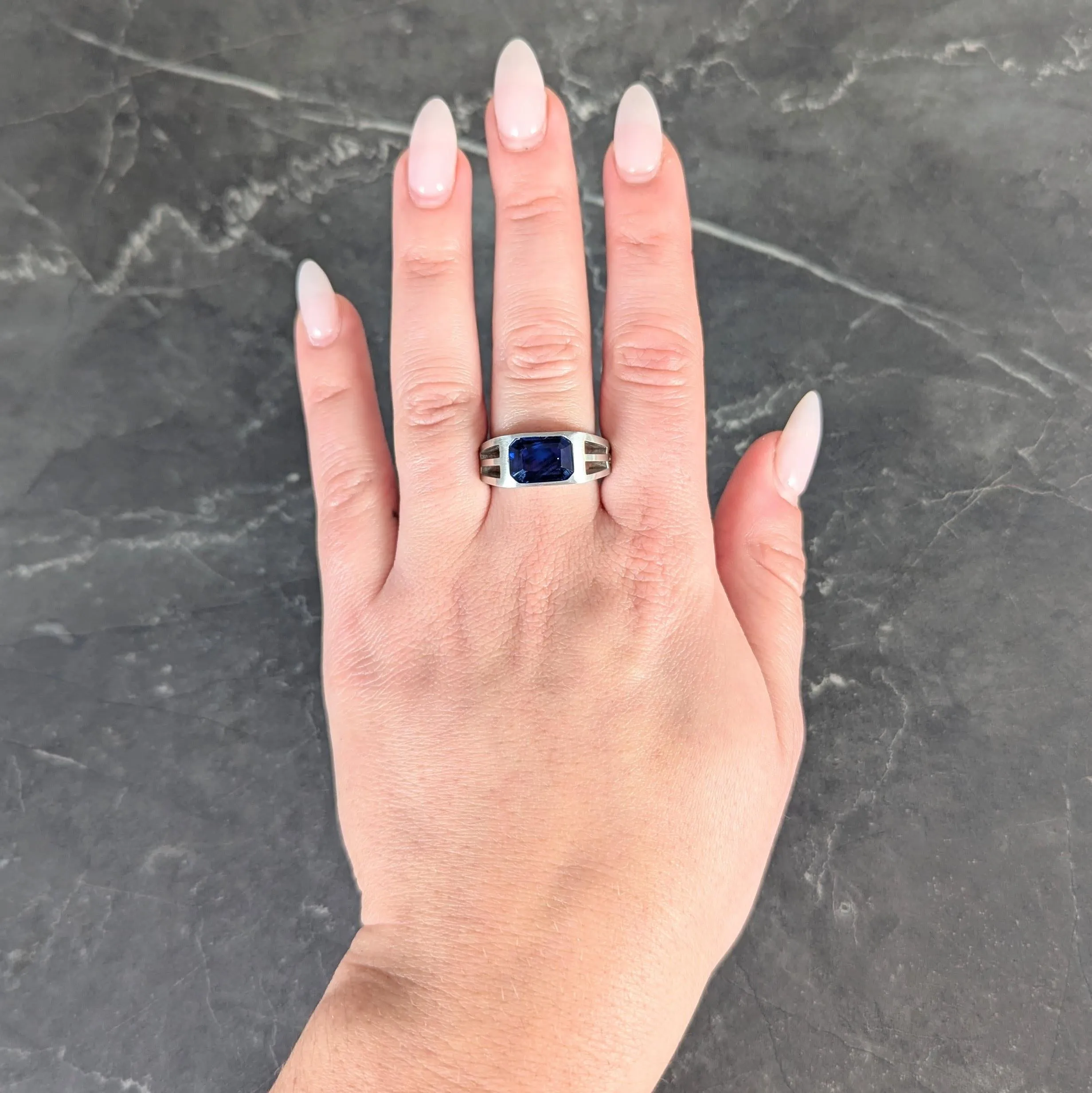 Modernist 5.60 CT Blue Sapphire Platinum Geometric Unisex Men's Signet Ring
