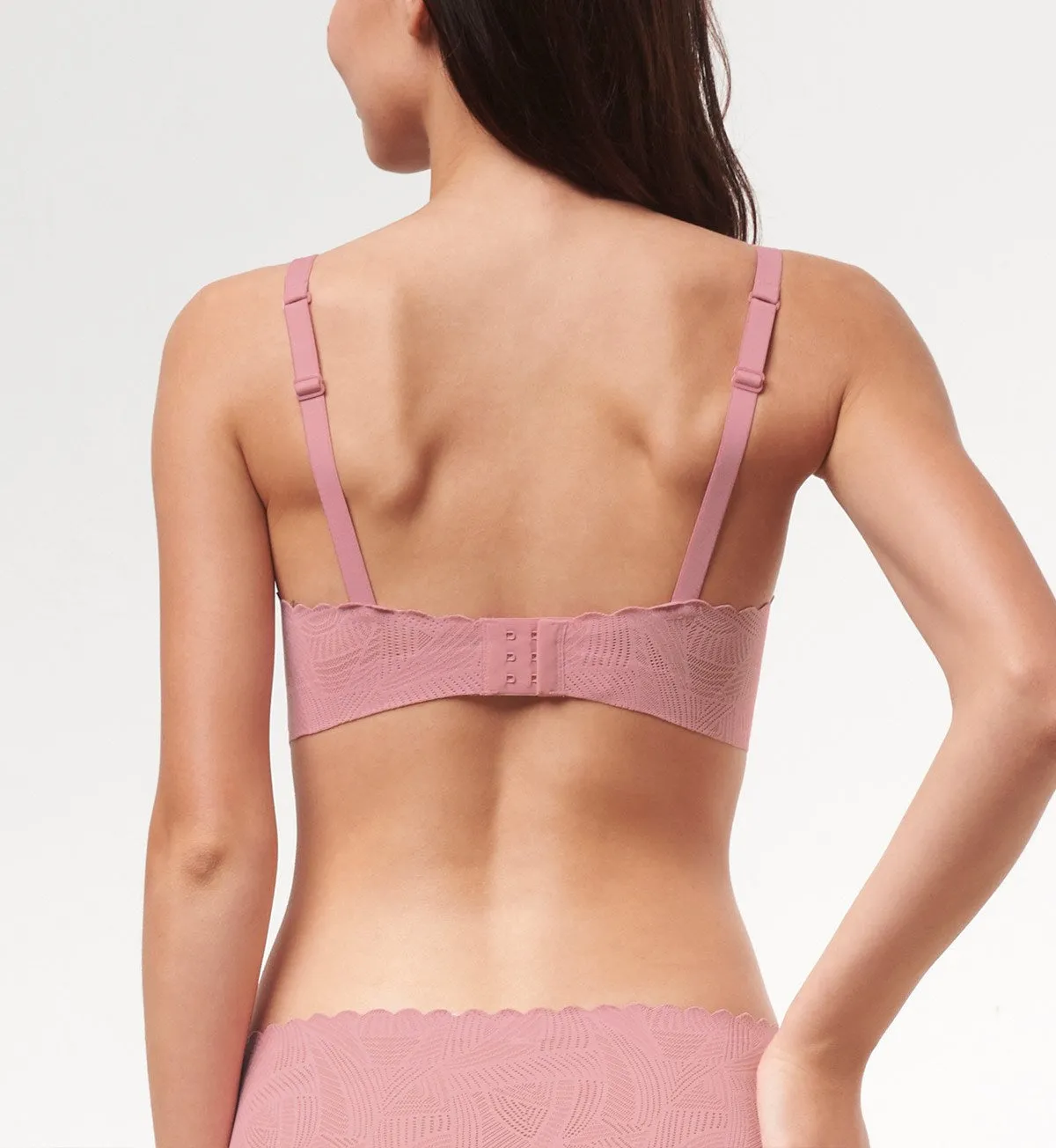 NEW ZERO IN LACE PUSH-UP BRA