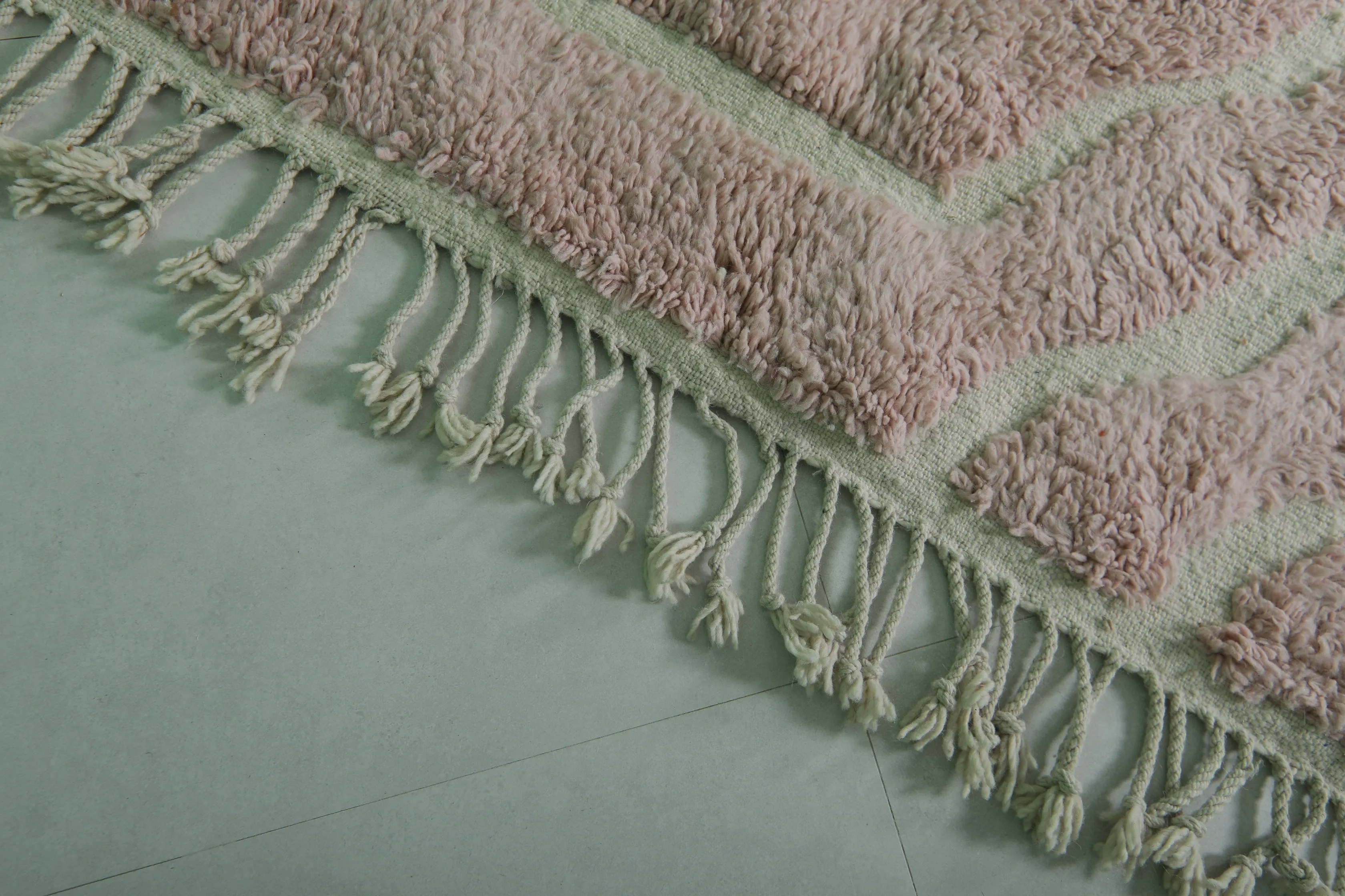 Pink Moroccan Rug - 7.3 x 10.6 ft | Handwoven Geometric Design