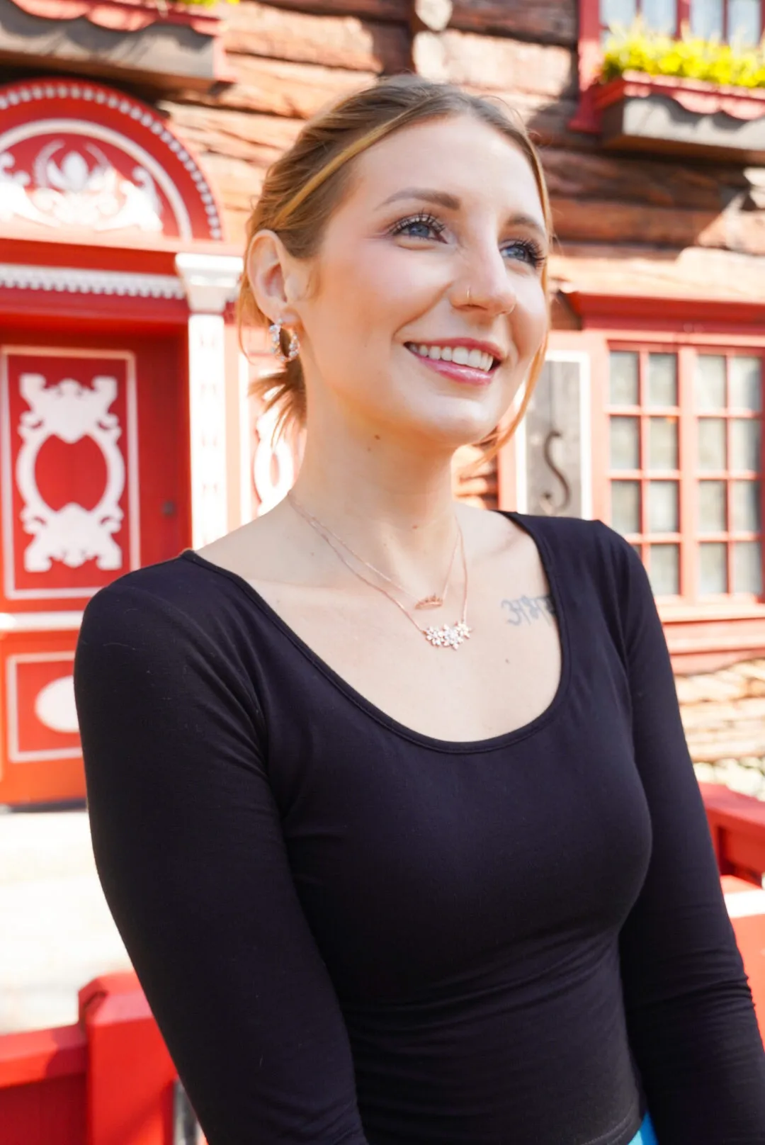 Queen of Arendelle Necklace