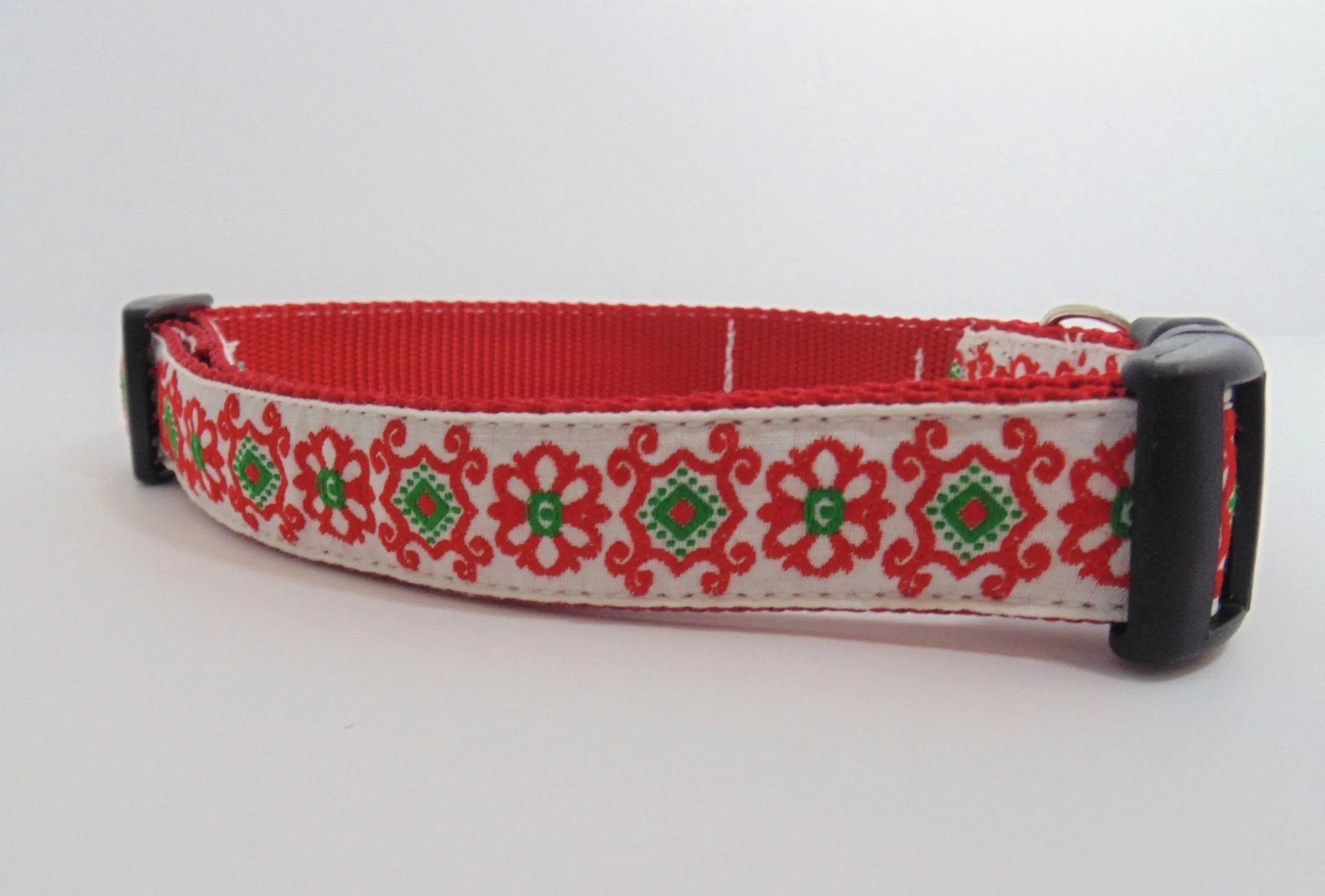 Retro Floral Dog Collar