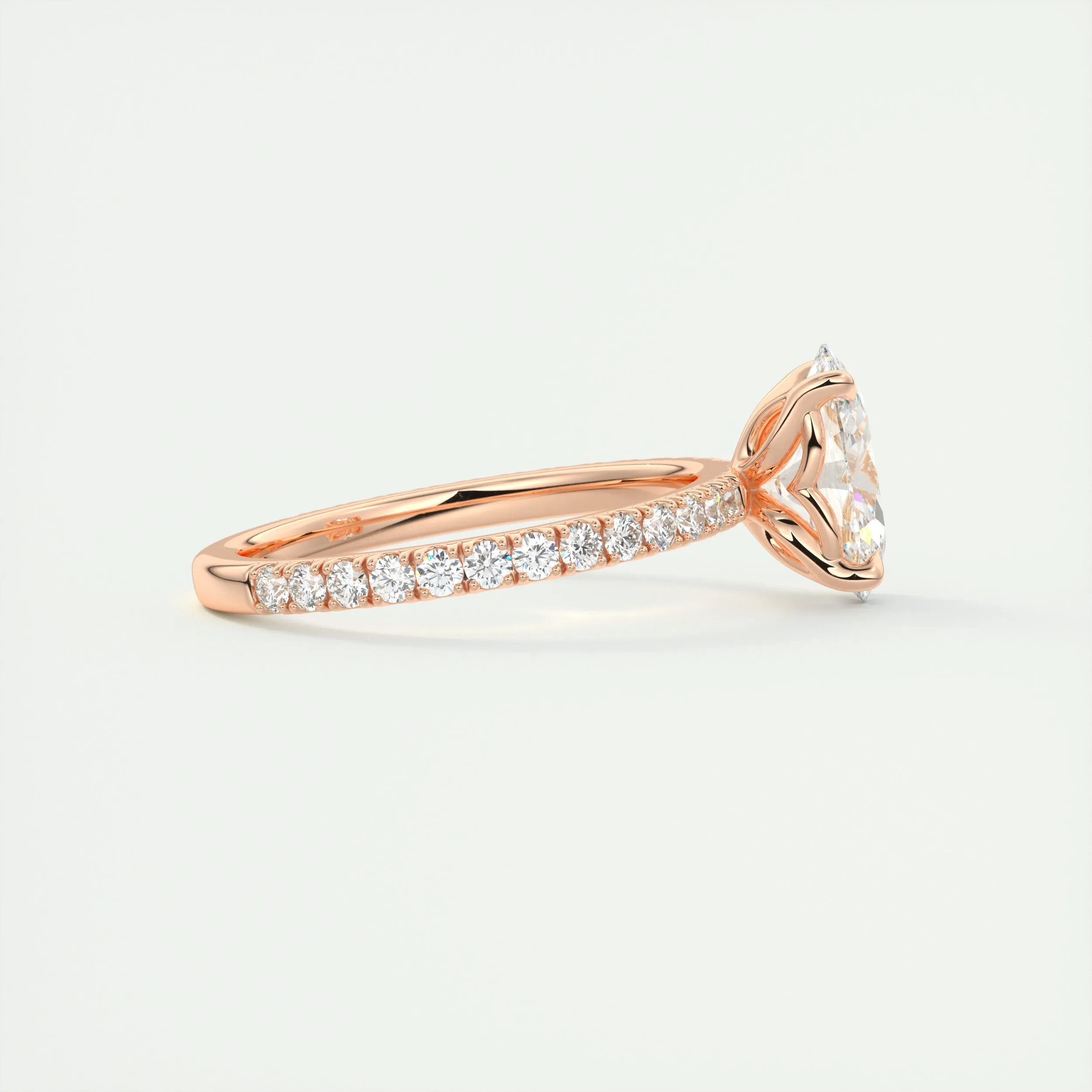Royale Pavé | Oval