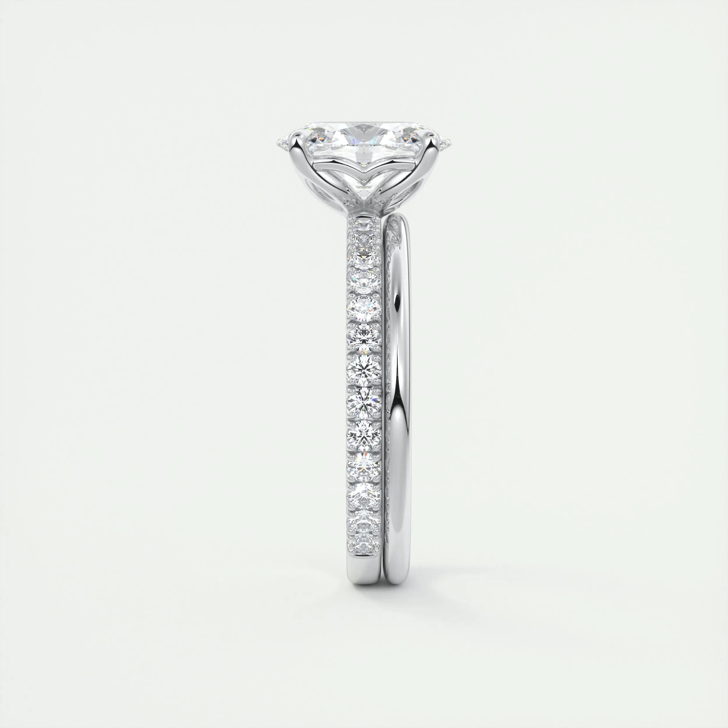 Royale Pavé | Oval