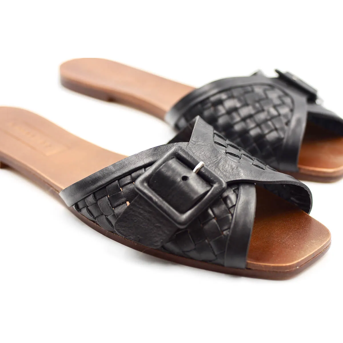 The Buckle Slide [Black]