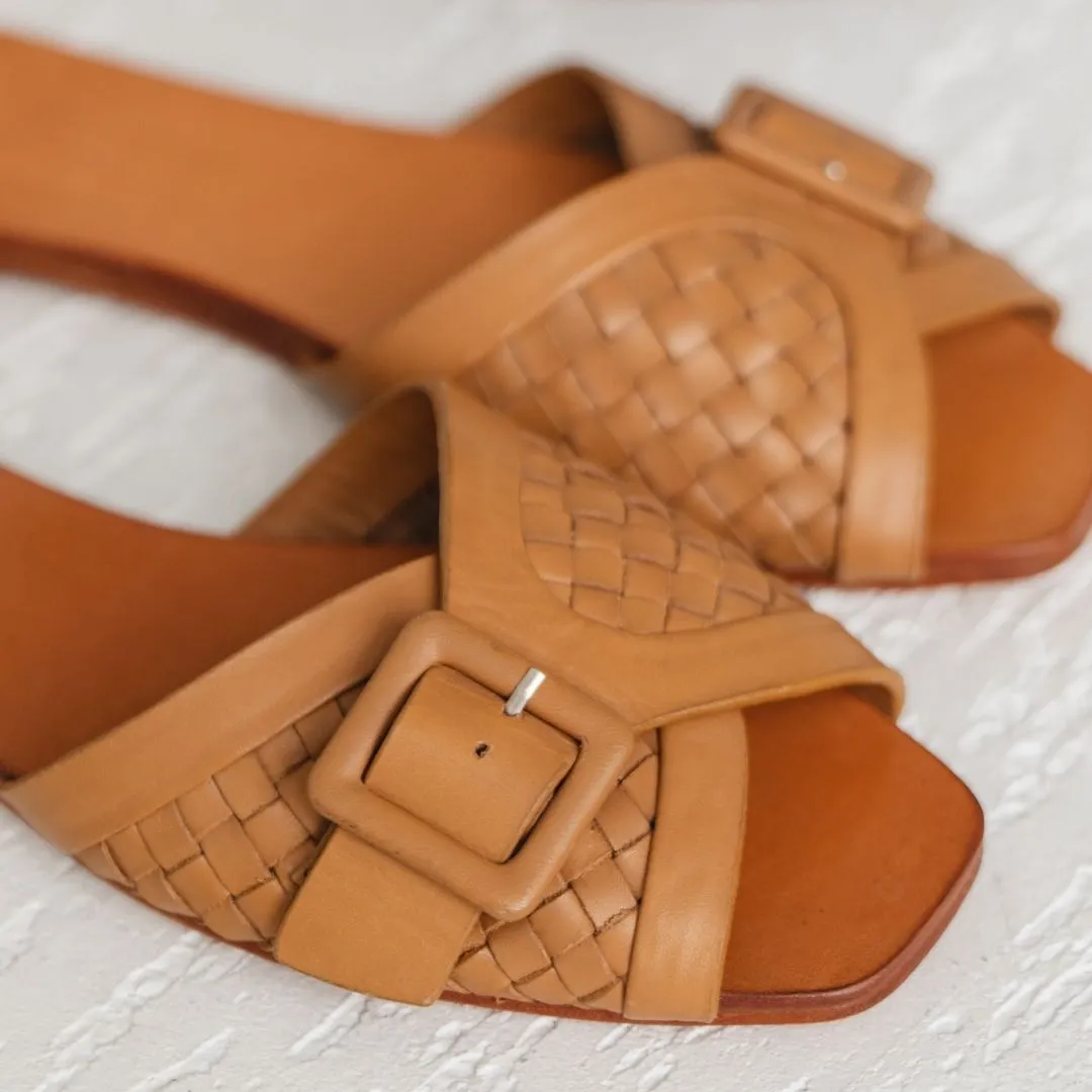 The Buckle Slide [Miel]