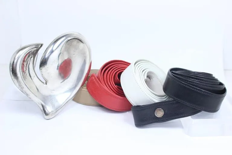 TIFFANY & CO. Elsa Peretti Heart Buckle with Set of Interchangeable Leather Belts