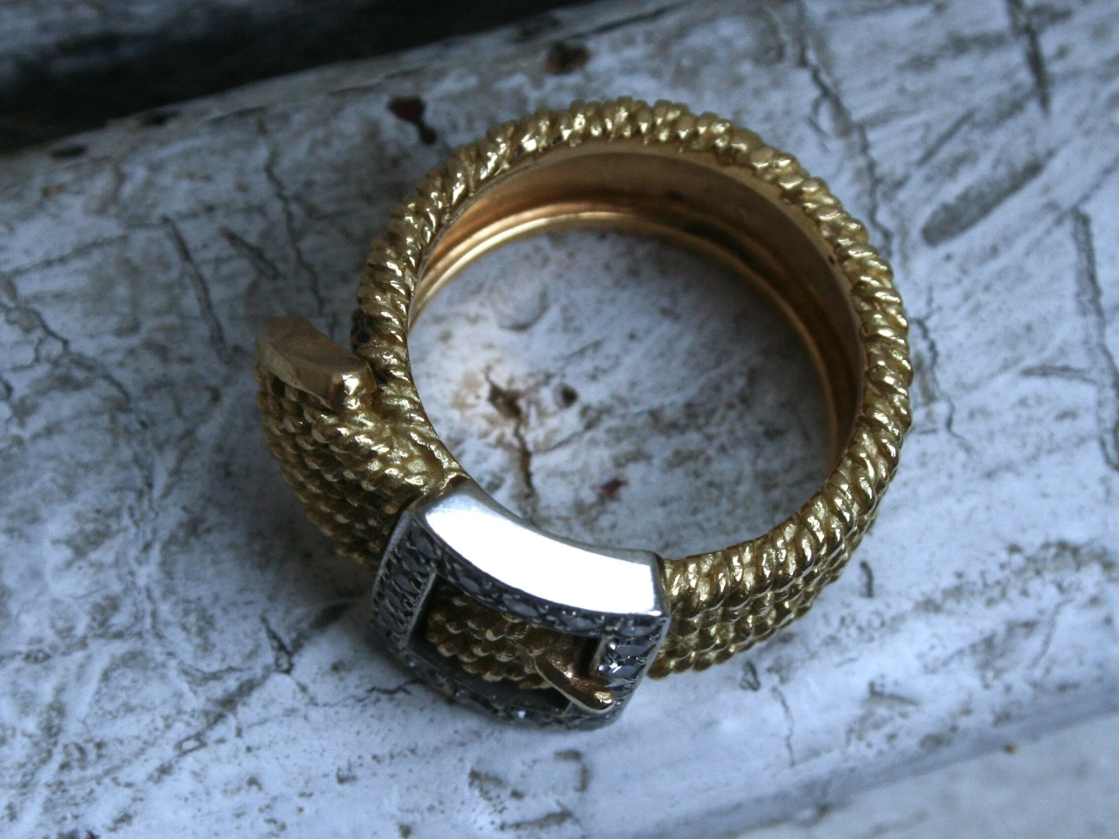 Vintage 18K White and Yellow Gold Diamond Buckle Rope Ring Band - 0.32ct.