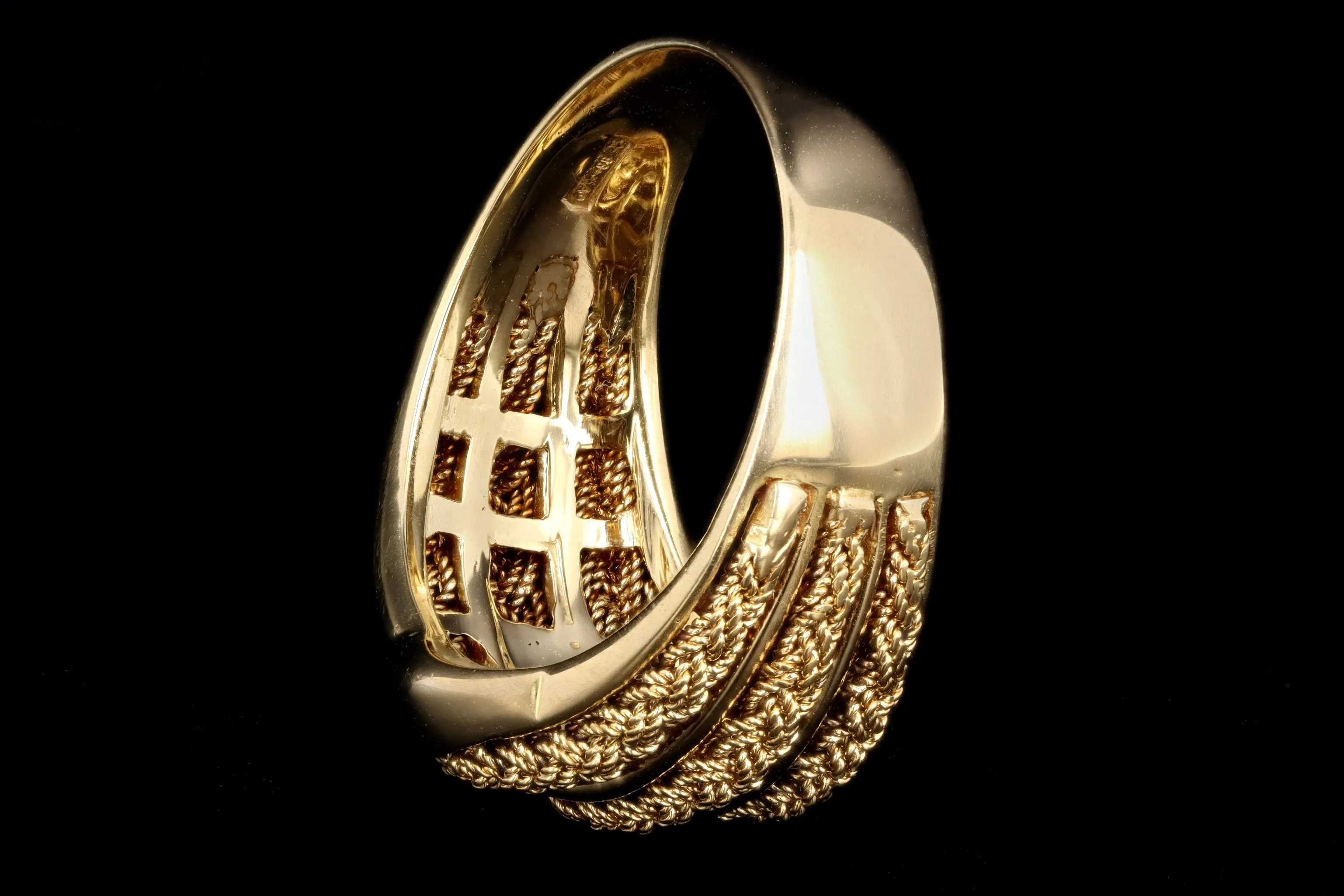 Vintage 18K Yellow Gold Buckle Ring