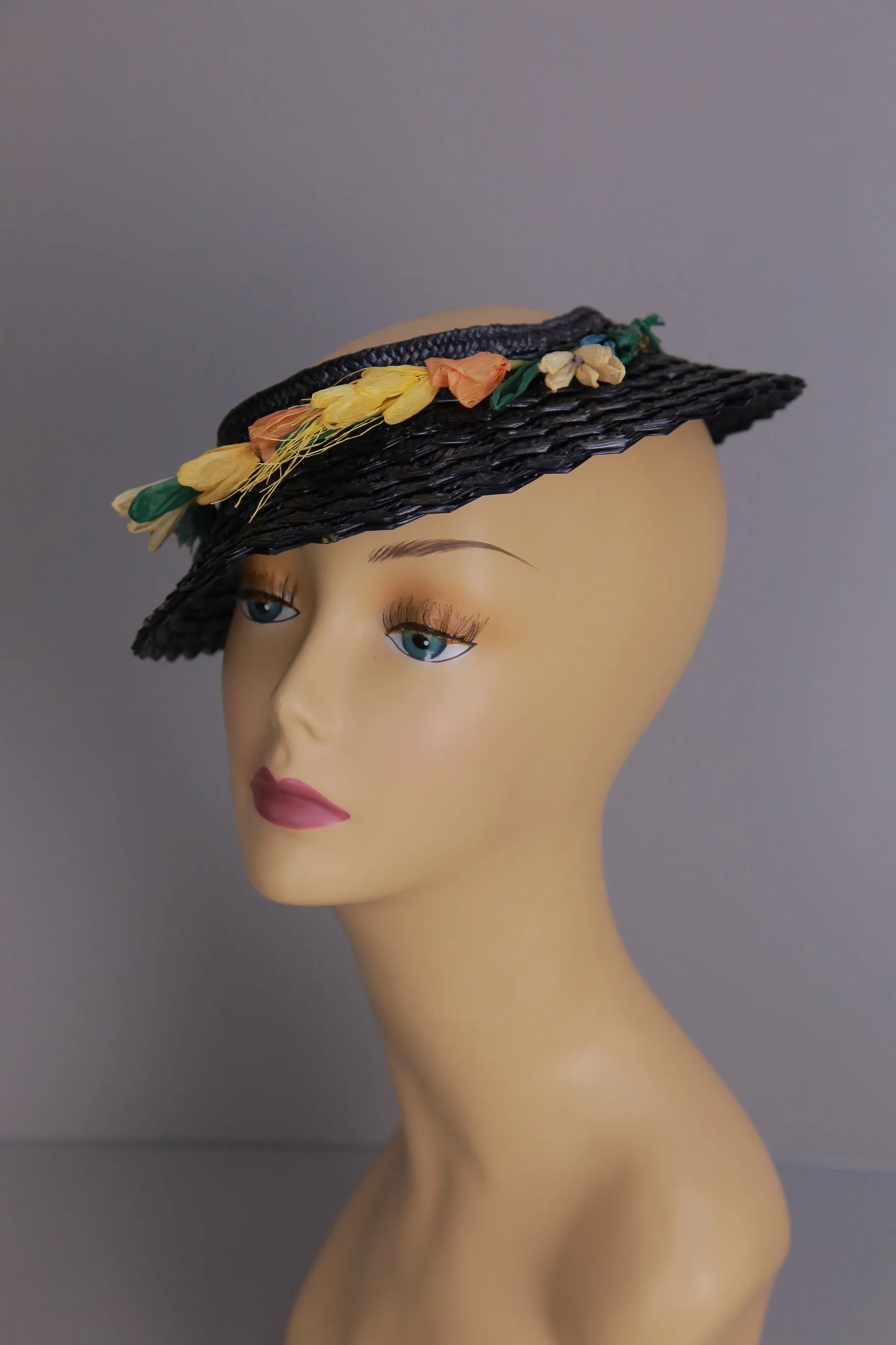 Vintage 40s navy straw tilt hat floral trim