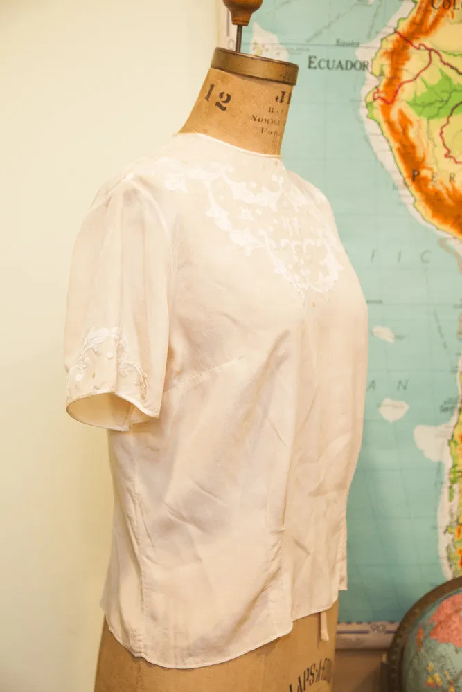 Vintage 50s Tailored Woman Silk Embroidered Blouse