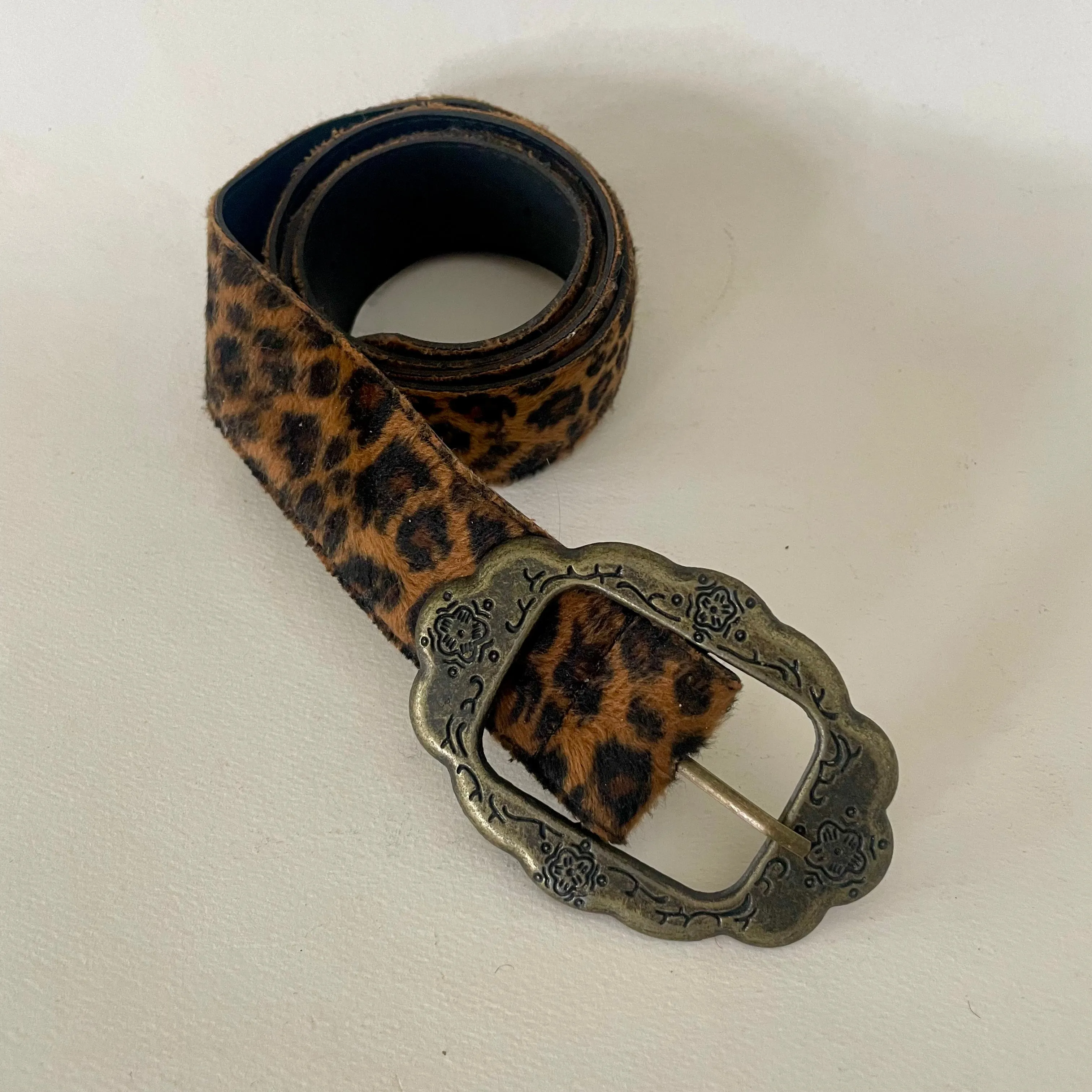 Vintage 90s 00s faux fur leopard pattern belt // Size Medium (HT2503)