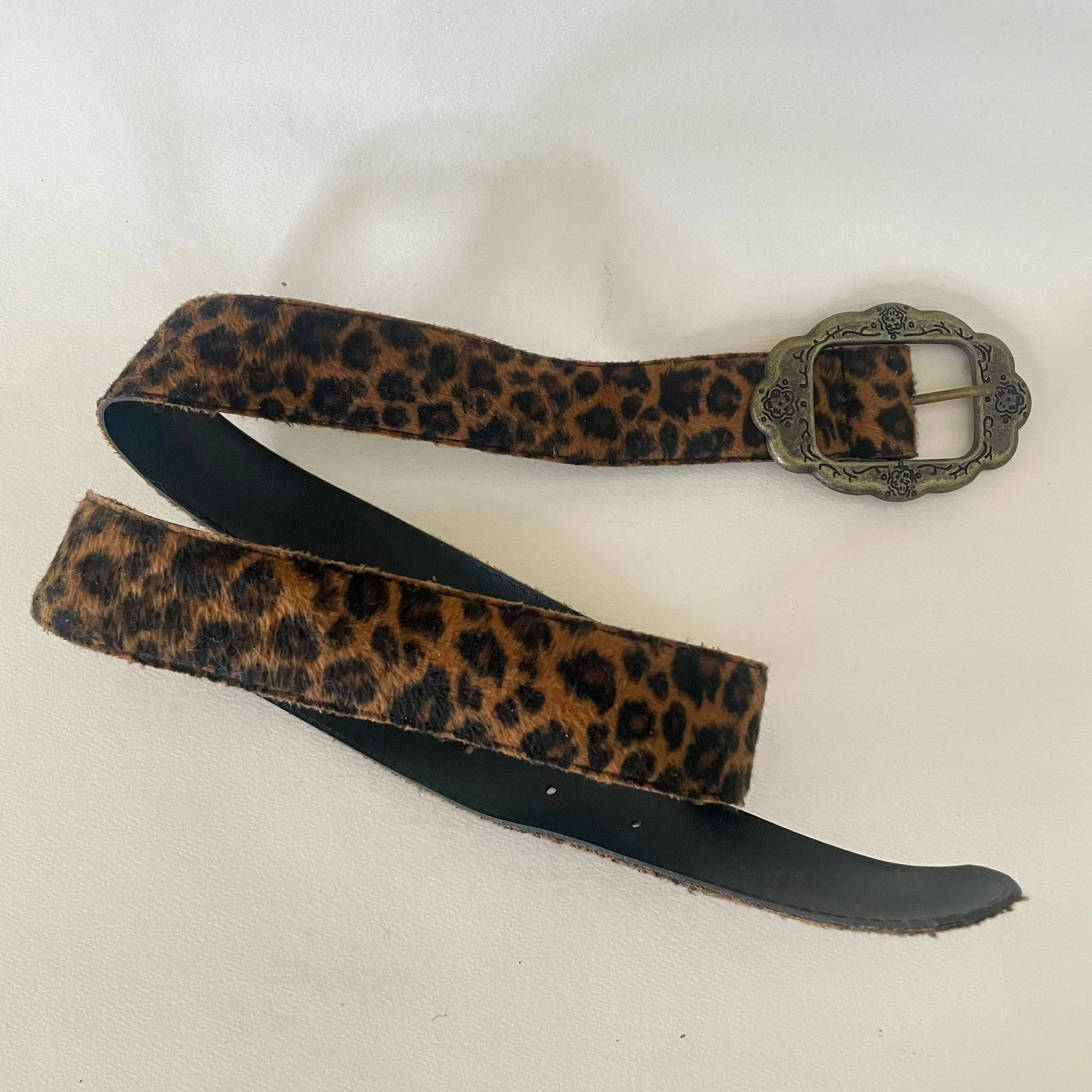 Vintage 90s 00s faux fur leopard pattern belt // Size Medium (HT2503)
