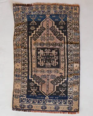 Vintage central Anatolian Rug 2'4"x4'